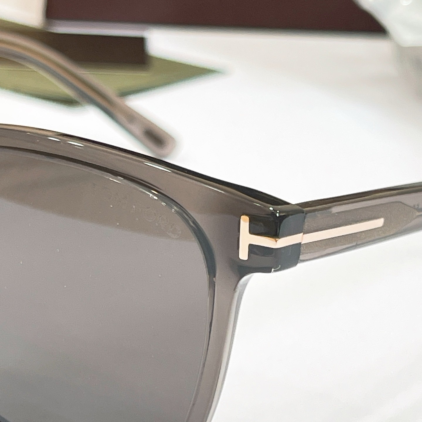 Tom Ford Classic Grey Unisex Sunglasses Premium Style TF1381 55-21-145