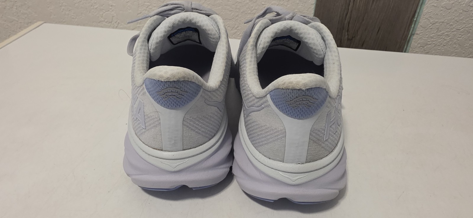 Hoka One One Clifton Women’s Walking Running Nurses Shoes Sneakers 7.5 Purple