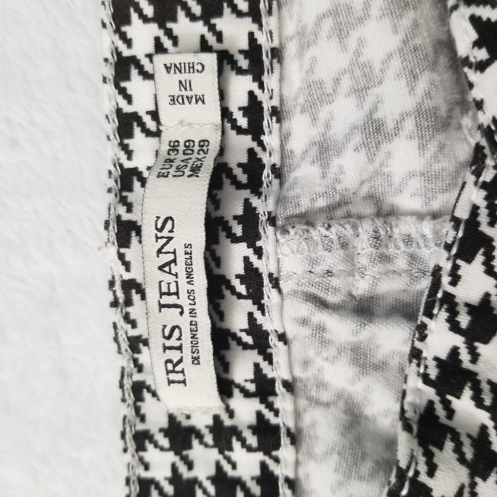 Iris Jeans Black and White Checkered Print Size 9 Pants Fast Shipping