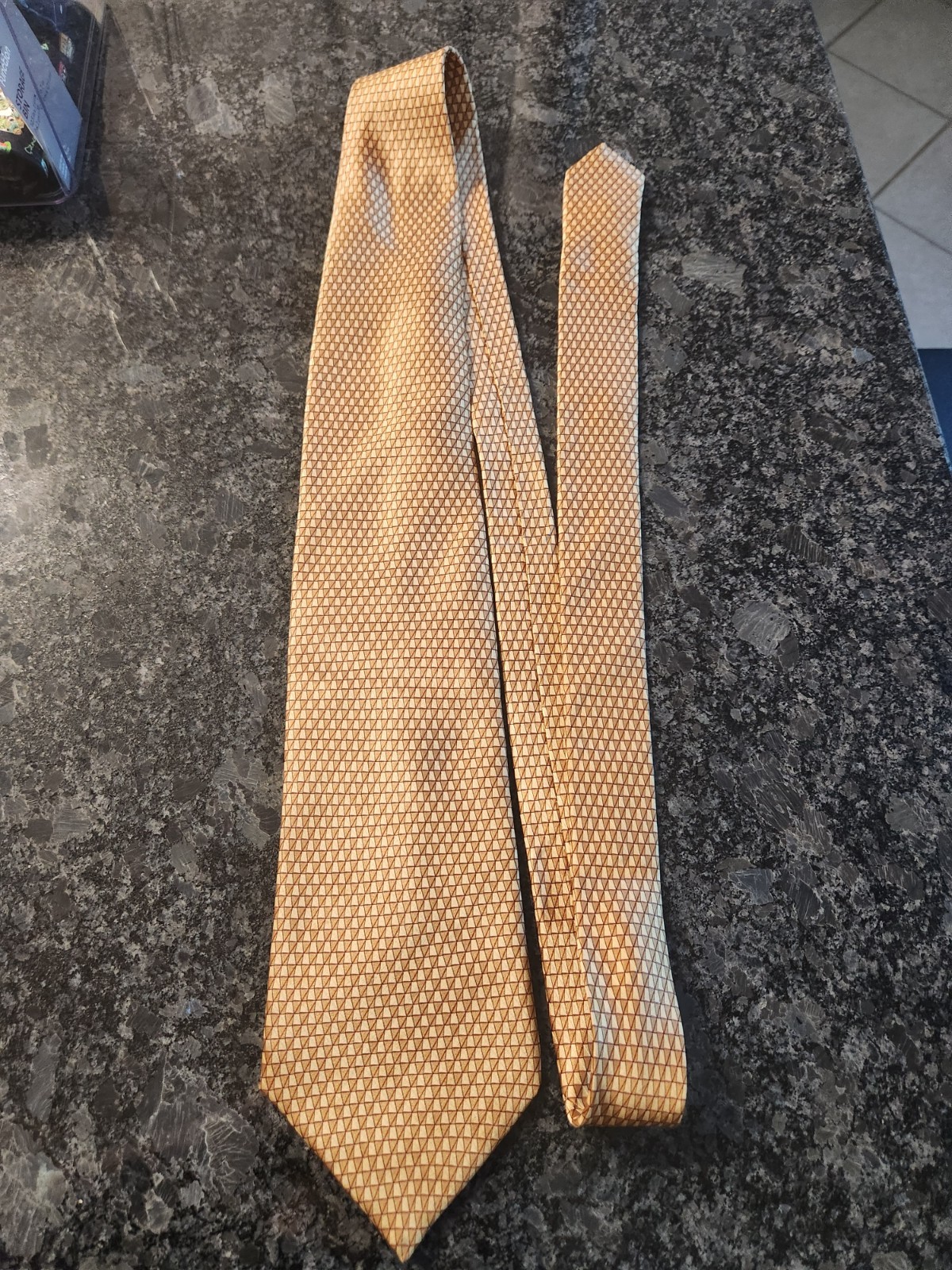 Lanvin Paris Gold Chain Silk Tie Made In France 58″-3.5″ Great Condition