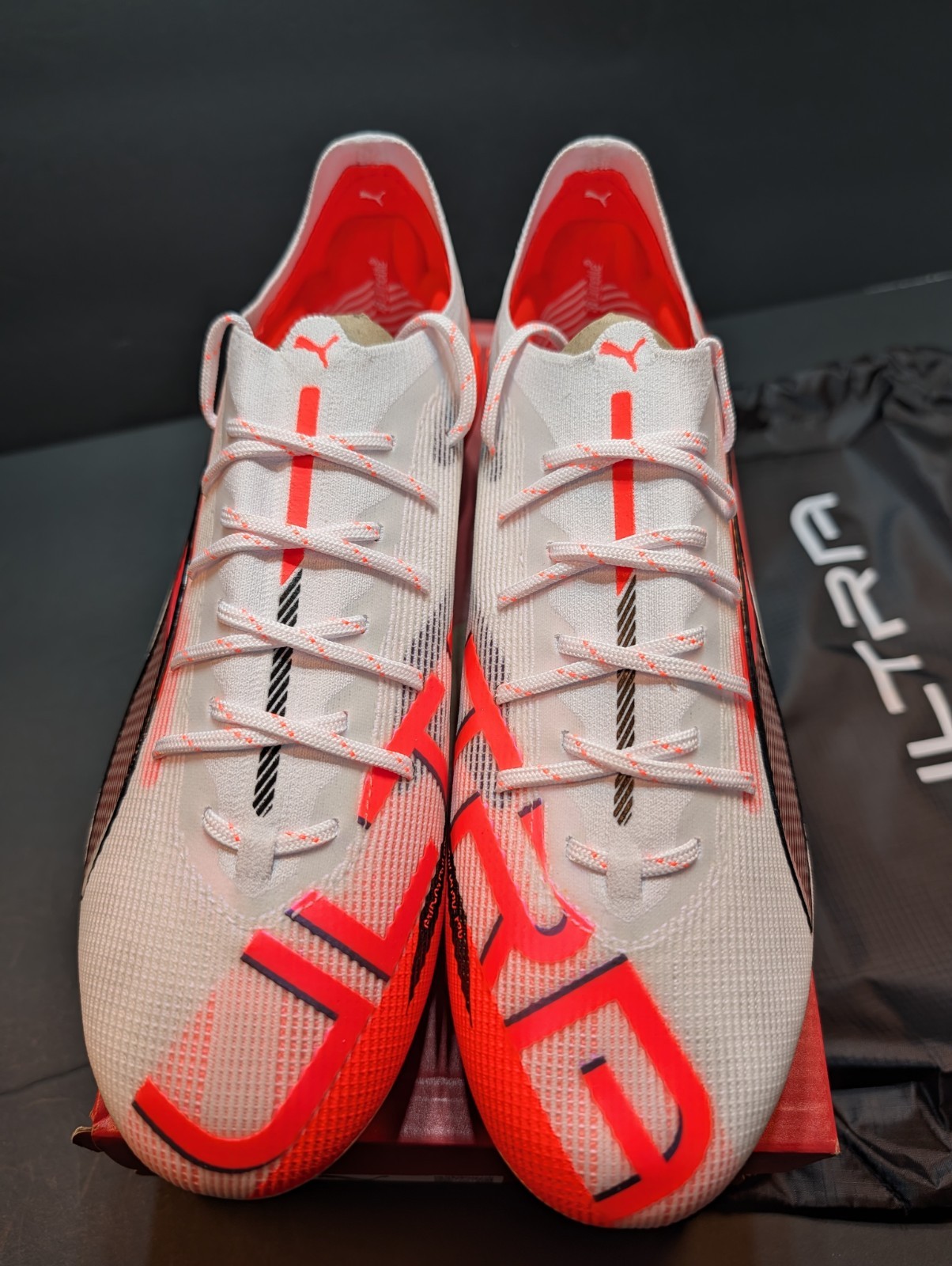 Puma Ultra 5 Ultimate FG Wht Blck Red Men 9.5 Firm Ground Soccer Shoes 108159-01