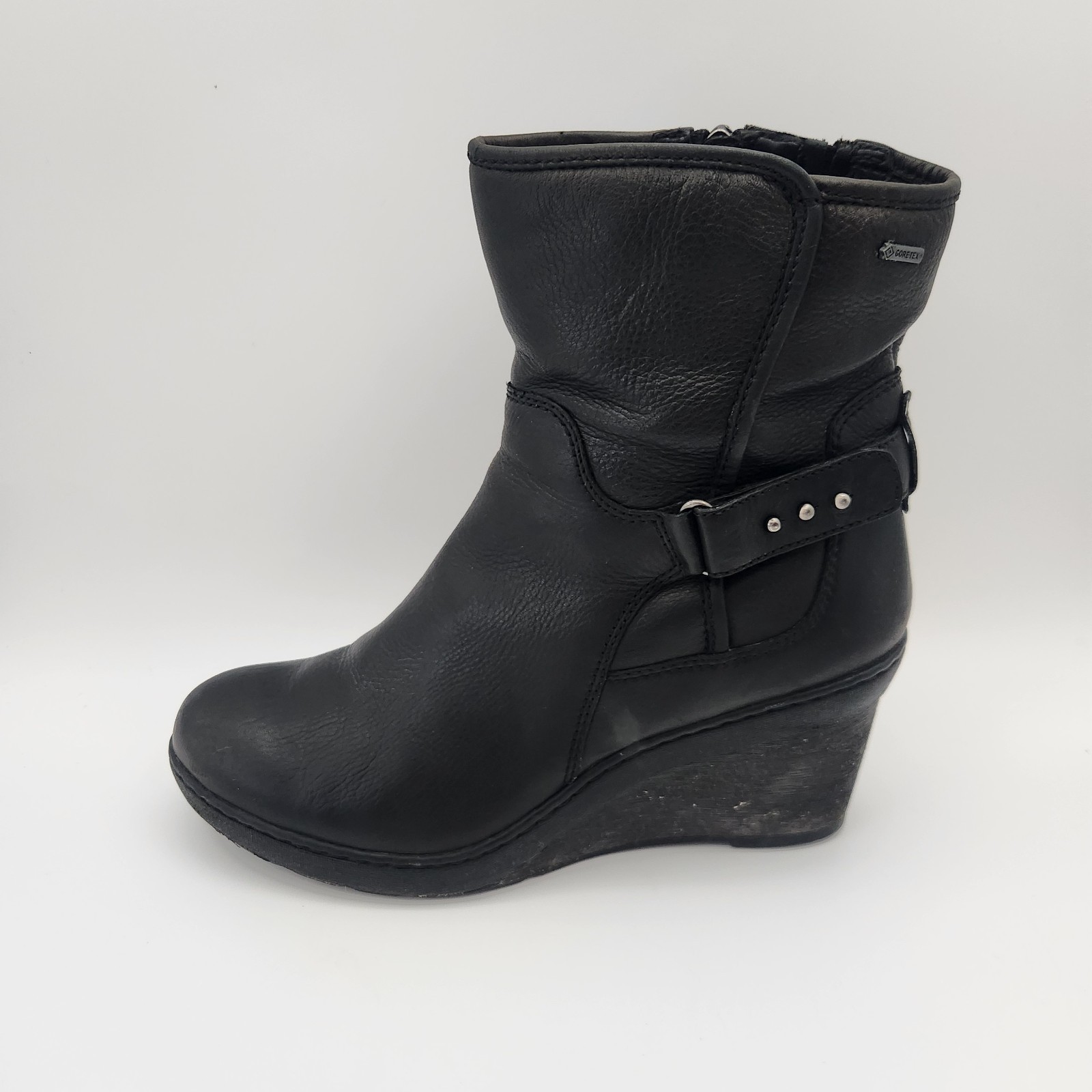 Clark’s Women’s Natira Kit Boots Size 10M Black Leather Upper Wedge Goretex