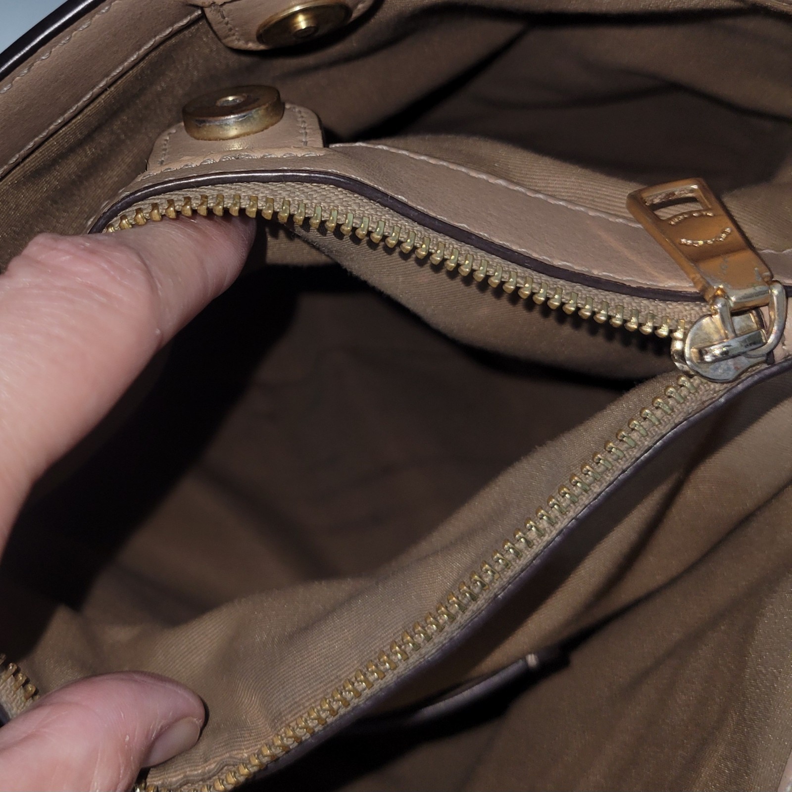 COACH Cammie C8152 Beige Signature Canvas & Cream Leather Chain Shoulder Bag