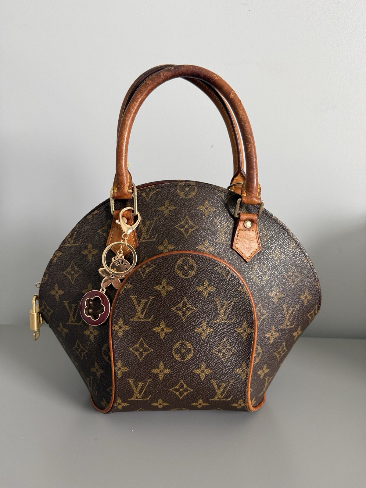 Vintage Y2K Louis Vuitton Monogram Ellipse PM Bag France 2000 w/auth Lock & Key