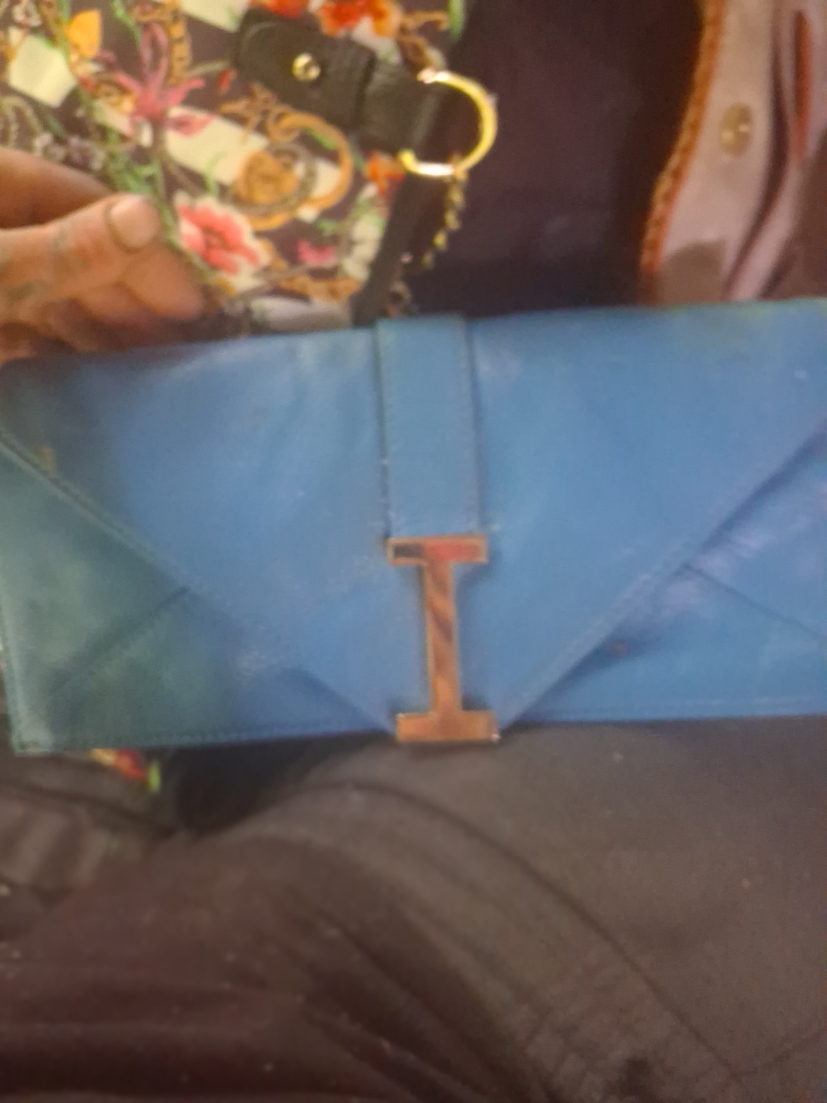 Isaac Mizrahi Sky Blue Small Clutch Crossbody Gold Chain Strap Magnetic