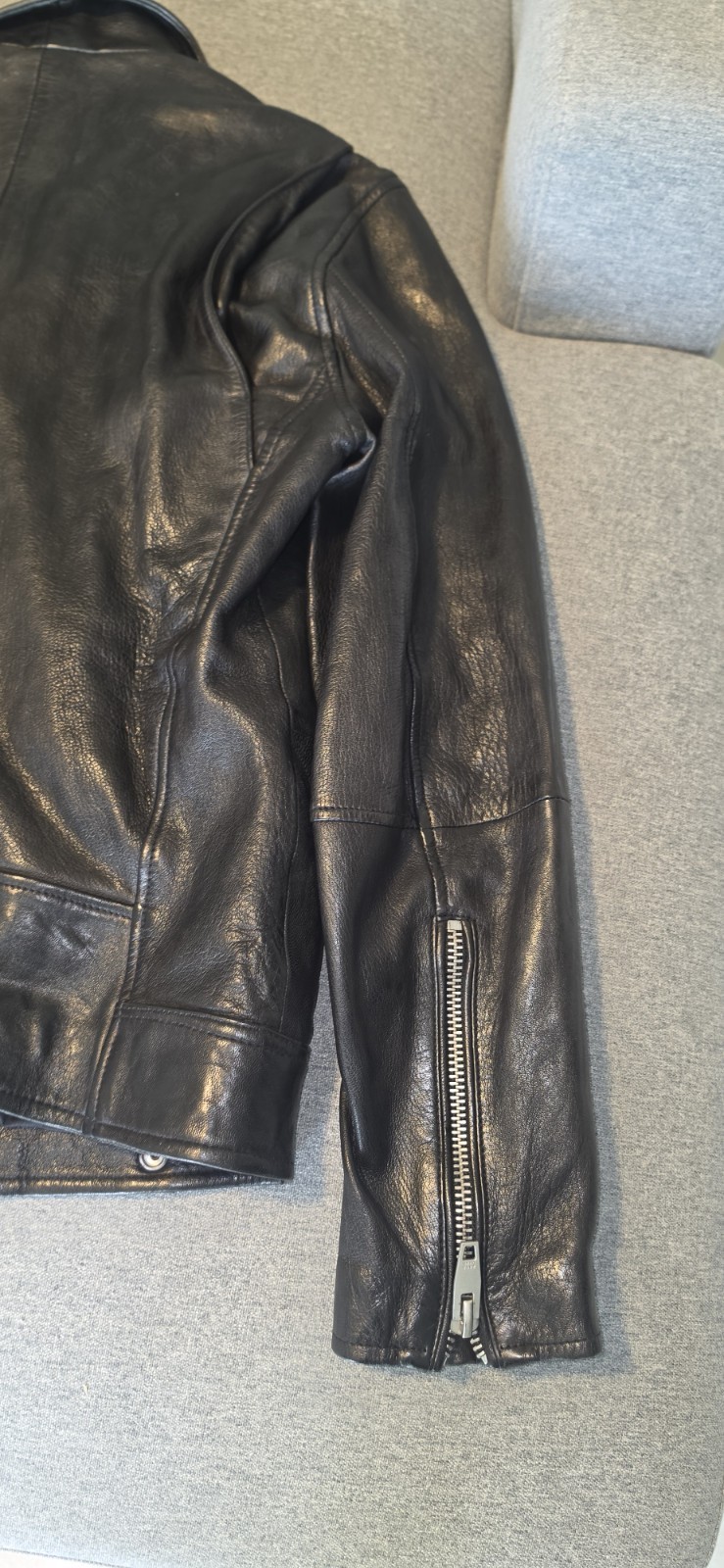 ZARA Men’s Black Biker Jacket Leather Size M Full Zip Button Pockets Short