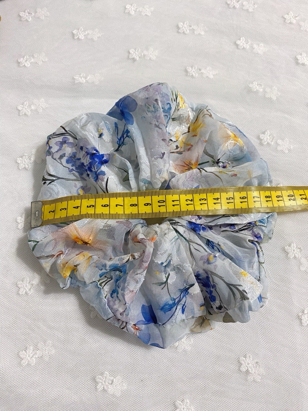 [US Seller] Random 4pcs Handmade Medium Large Size Classic Floral Hair Scrunchie