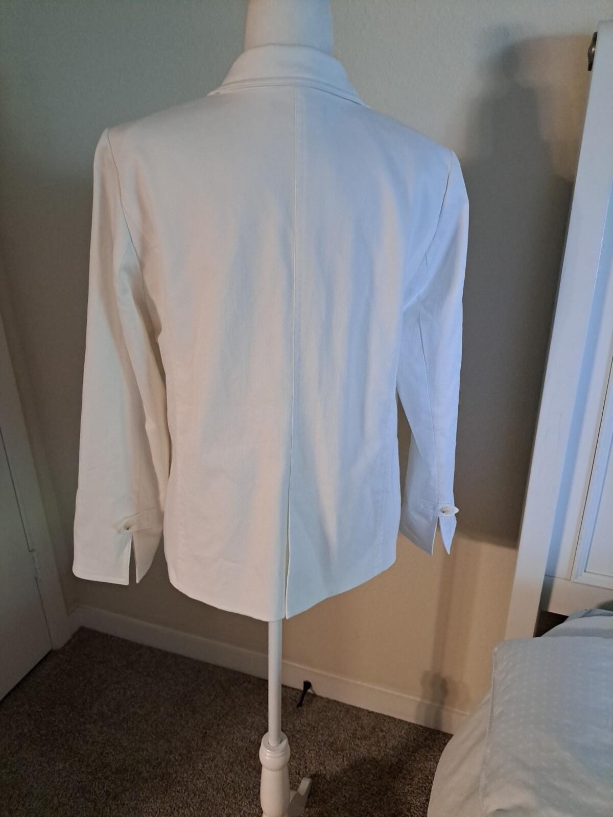 Talbots Classic White Jacket Size 12 EUC Returns Accepted