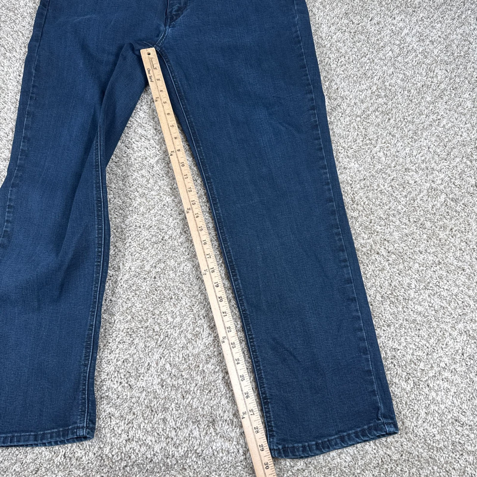 Levis 541 Jeans Mens 38 Blue Straight Leg Dark Zip Fly All Seasons Tech 38×32