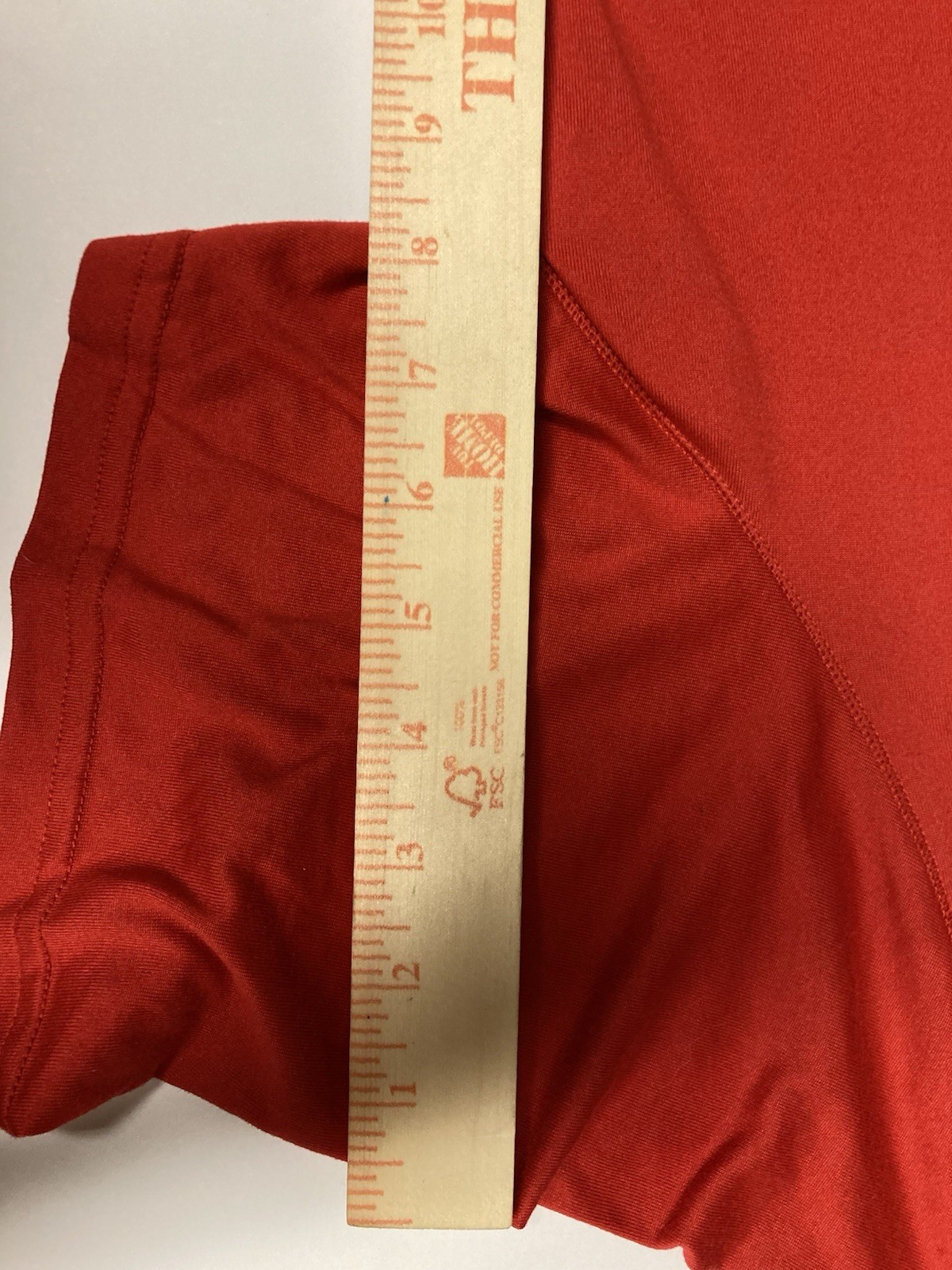 Under Armour HeatGear Men’s 2XL Loose Volleyball Red Crew Neck Graphic Tee