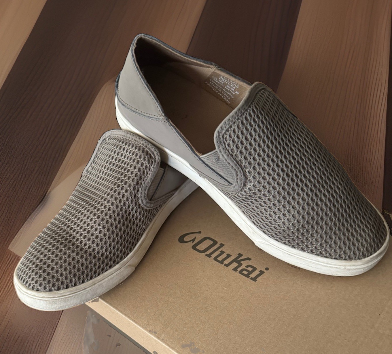 OluKai Men’s Size 7 Nohea Moku 10283-RK13 Casual Slip On Mesh Boat Shoes