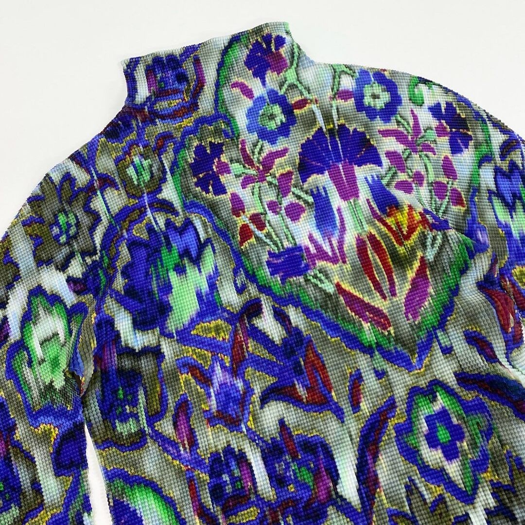 Id6 ISSEY MIYAKE me Multicolor Pleated Top Please TA1 Used AYAN-0