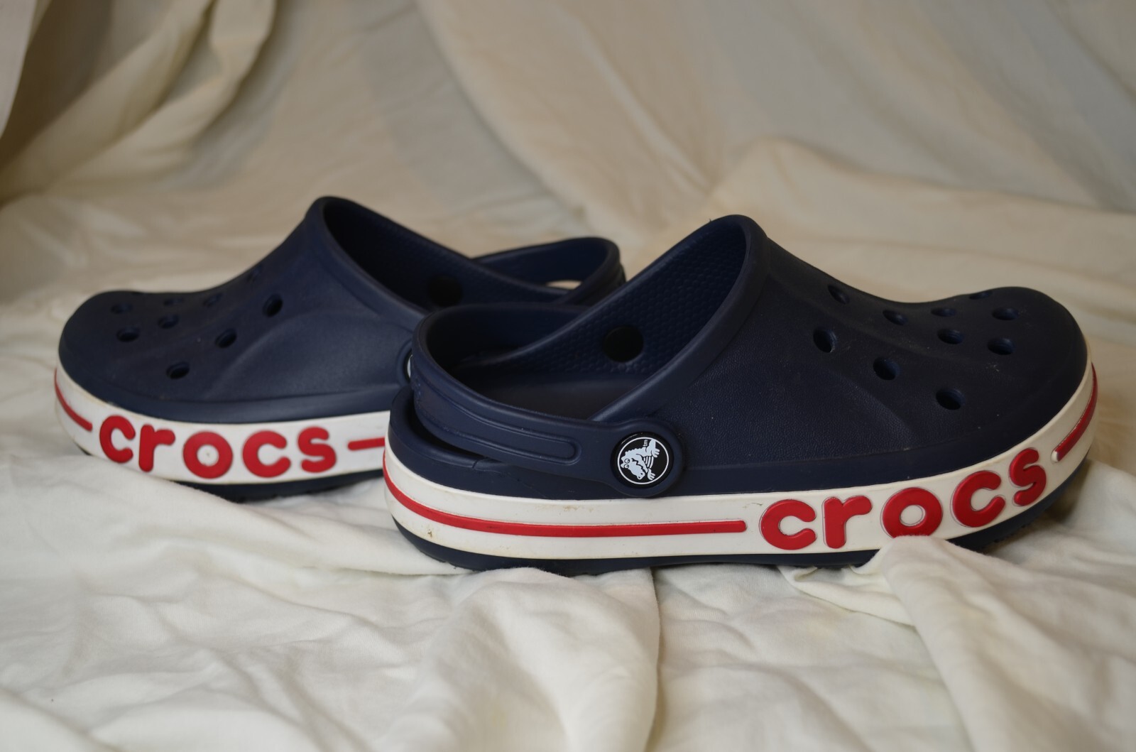 Crocs Bayaband Chevron Clogs Slip On Water NAVY/PEPPER Size J1