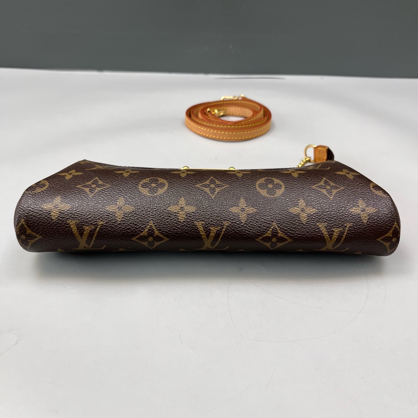 Louis Vuitton Pre-Owned Authentic Shoulder Bag Free Tracked Shipping