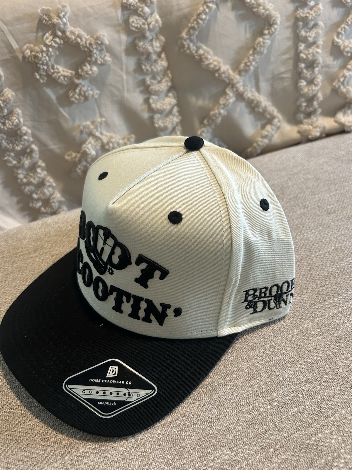 Boot Scootin’ Brooks & Dunn Snapback Hat Black/White