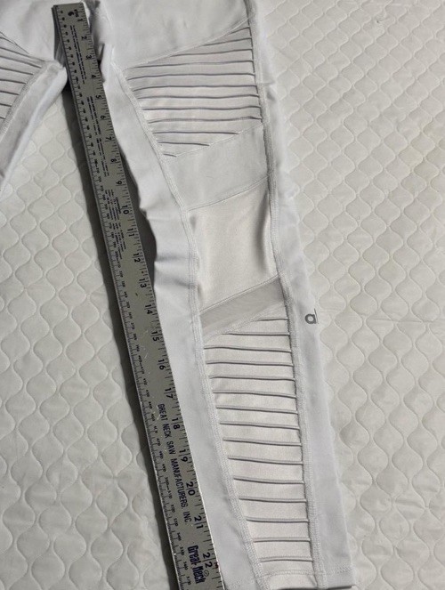 ALO Leggings Small Yoga White Moto High Waist Seamed 81% Nylon/19% Spandex #550