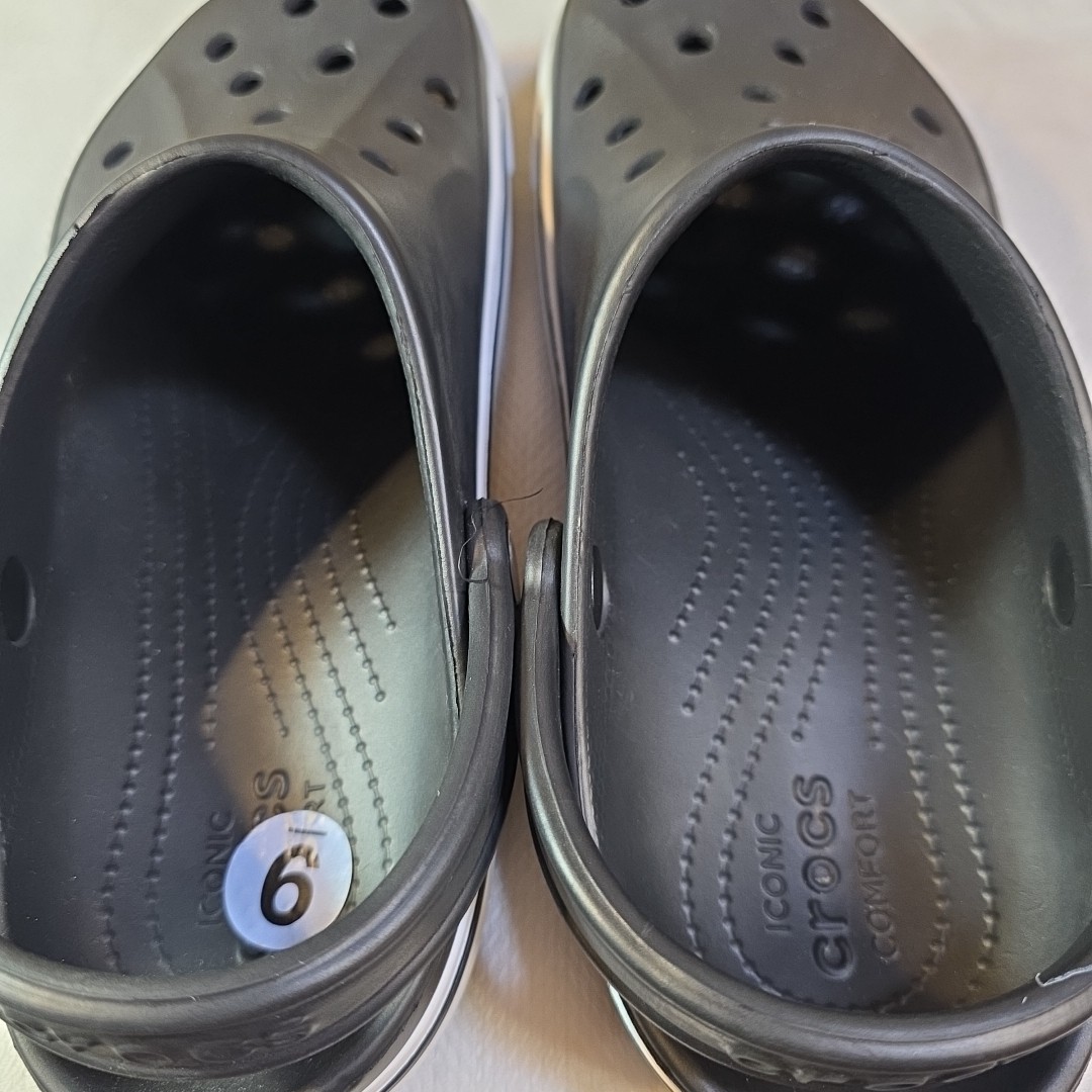 Crocs Bayaband Clogs – Unisex Black/White Sport Band – Size M9/ W 11