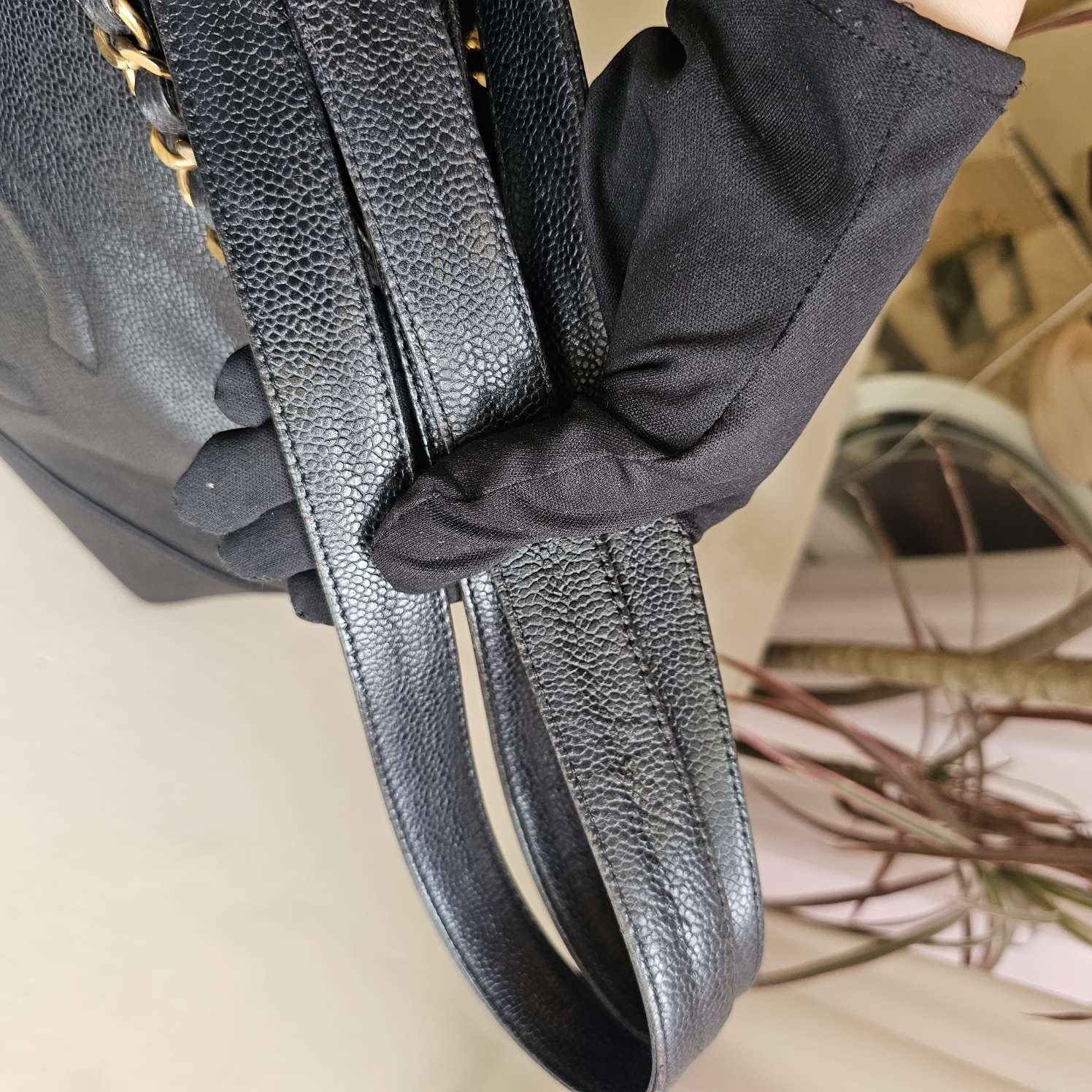 Chanel Pre-Owned Authentic Shoulder Bag Free Tracked Shipping