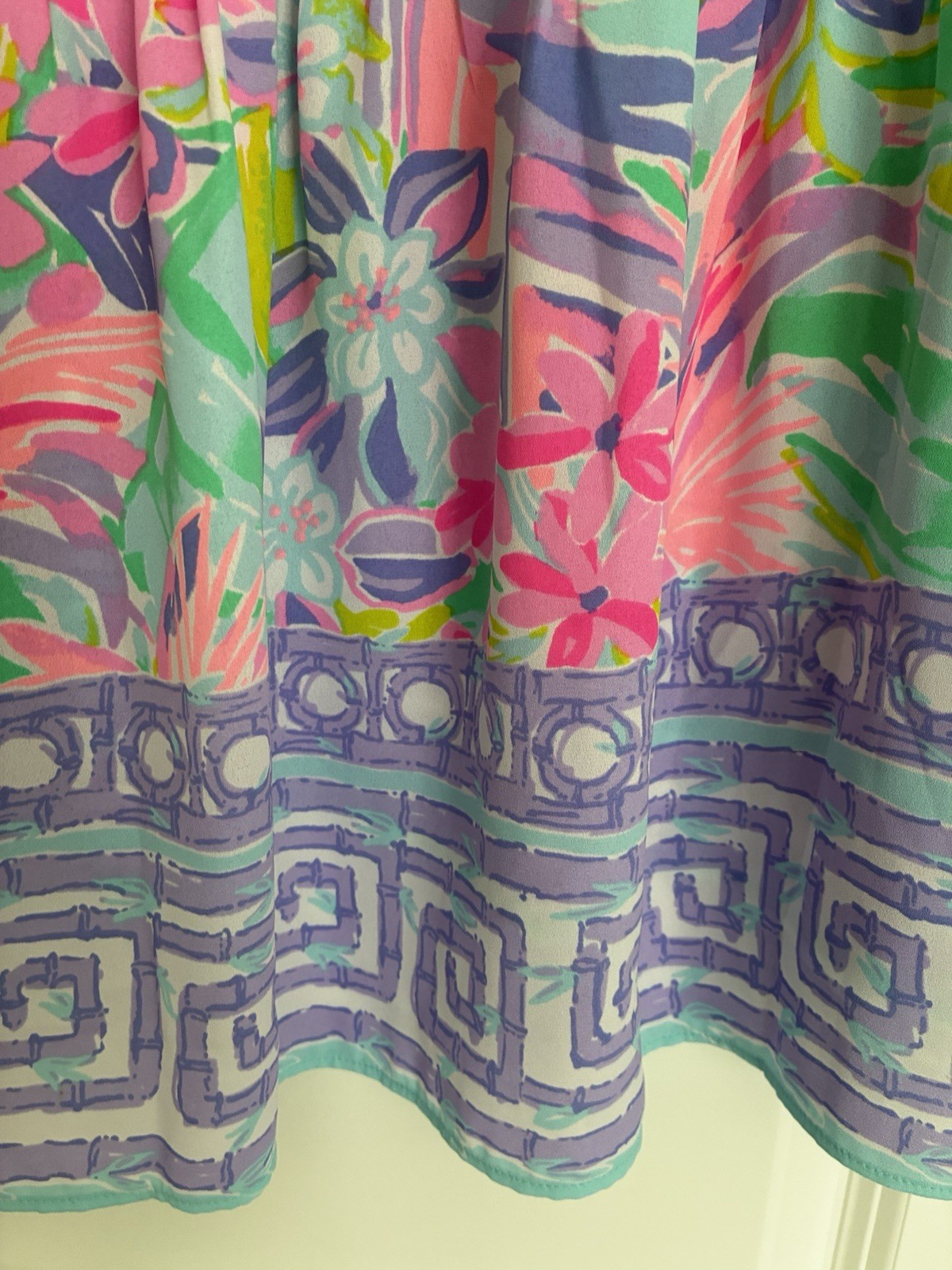 Lilly Pulitzer Marilina Tunic Top Women’s Lg Multicolor All Together Now Print