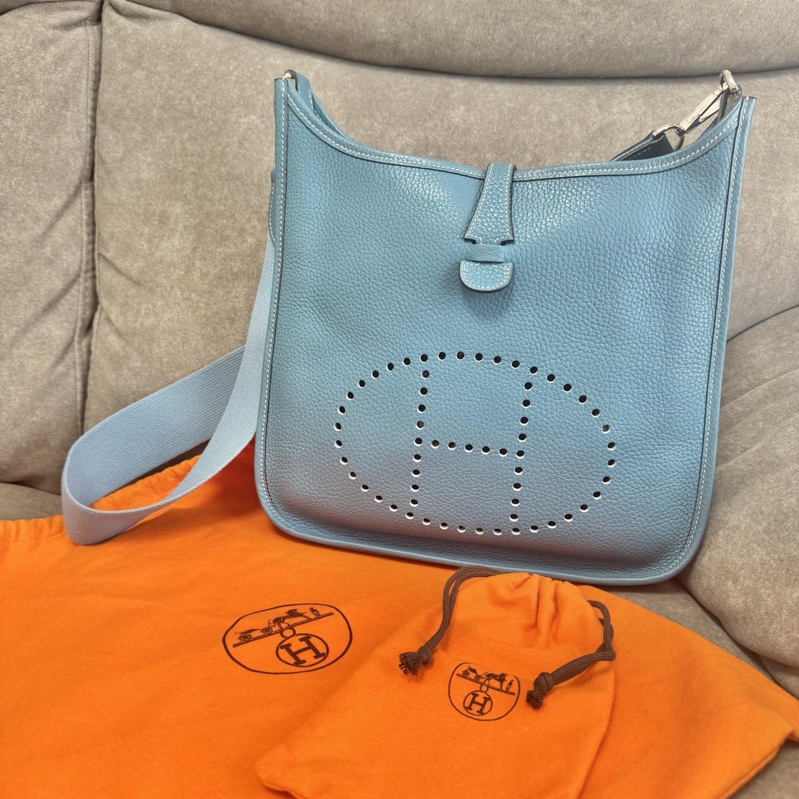 HERMES Evelyne PM Taurillon Clemence Blue Jean Crossbody Bag