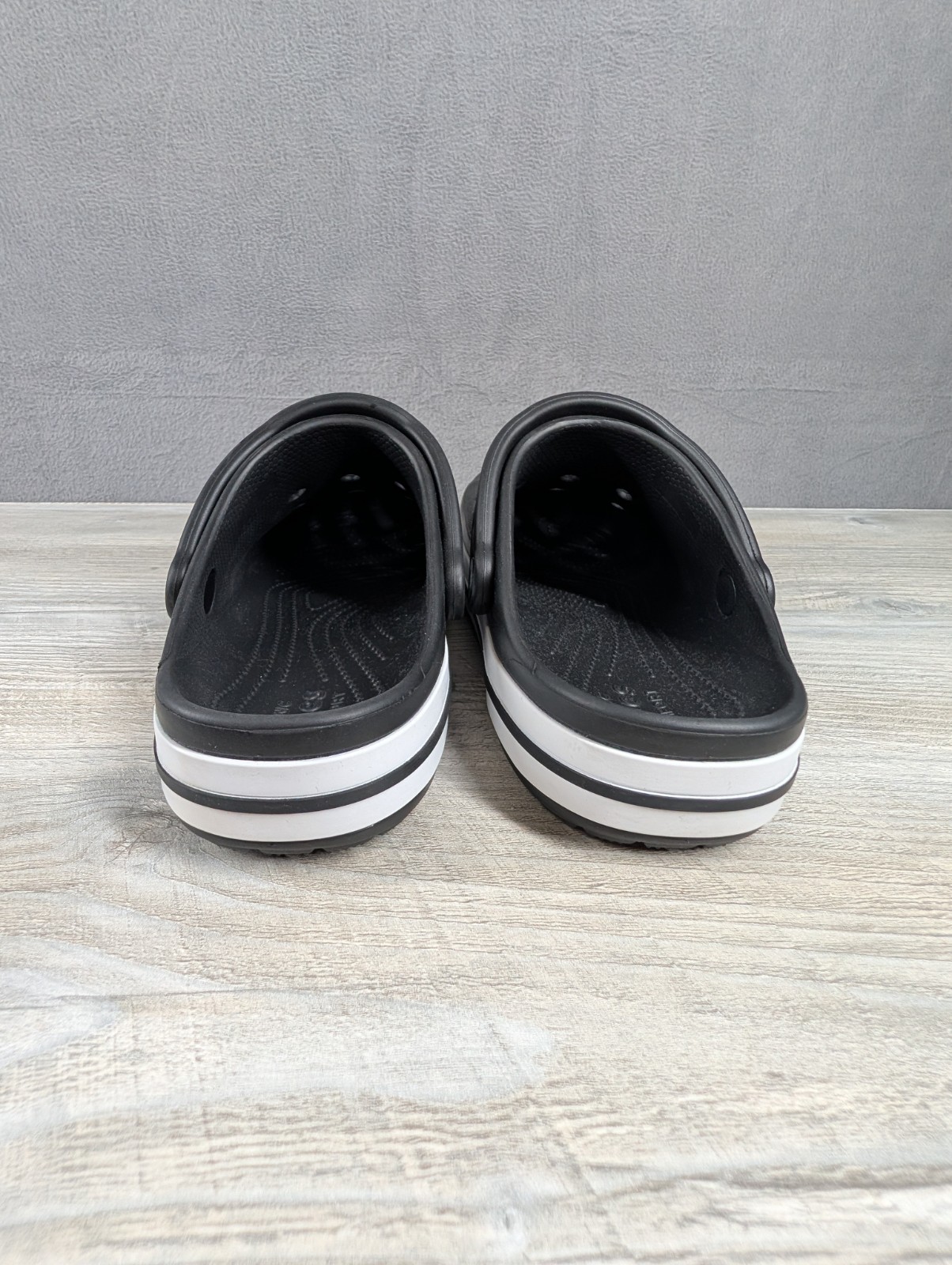 Crocs Unisex M6 W8 Black White Bayaband Clogs Slip On Comfort Shoes New