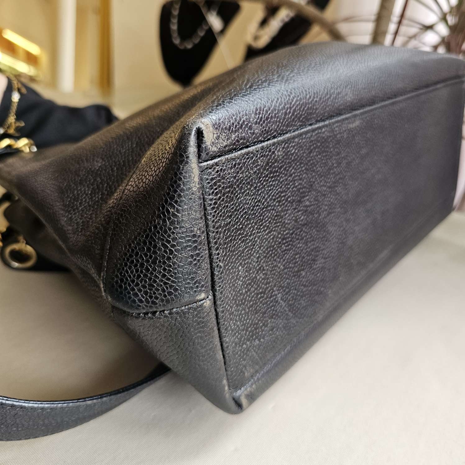 Chanel Pre-Owned Authentic Shoulder Bag Free Tracked Shipping