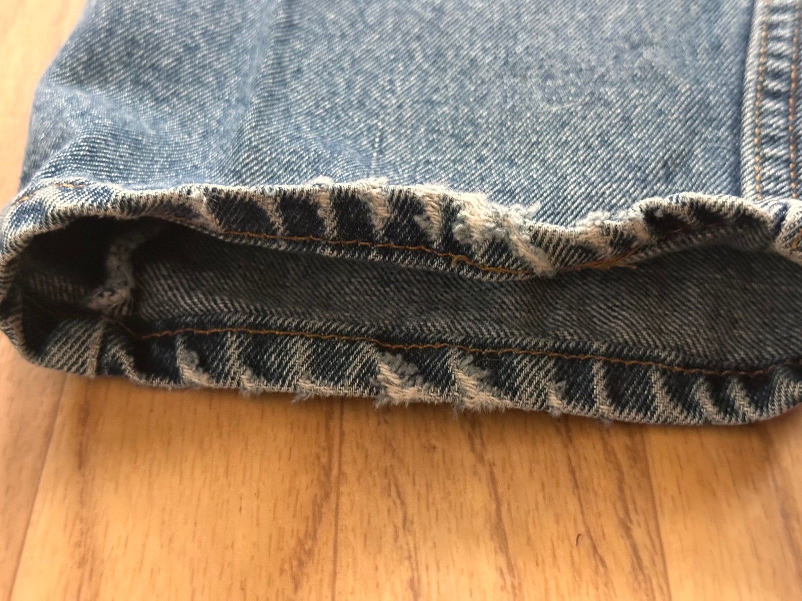 ’90s Vintage Levis 550 Relaxed Fit Orange Tab Made in USA 31×32