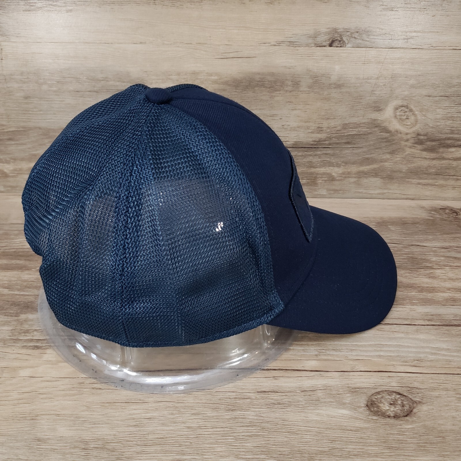 Yeti Lo Pro Patch Trucker Hat Cap Snapback Navy Blue Mesh Back Adjustable