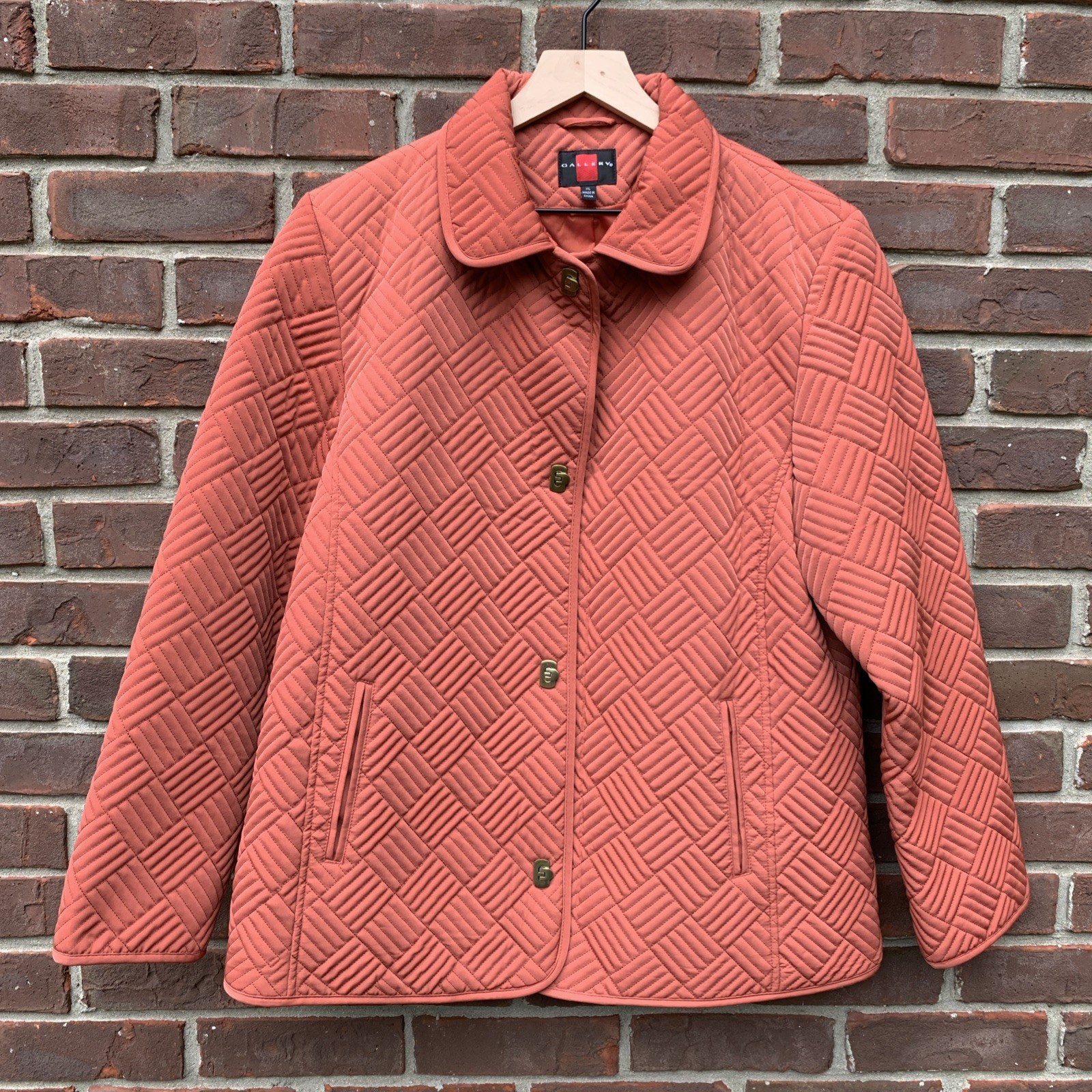 Gallery Coat Womens Coral Orange Quilted Basket Weave XL Gold Buttons Pockets