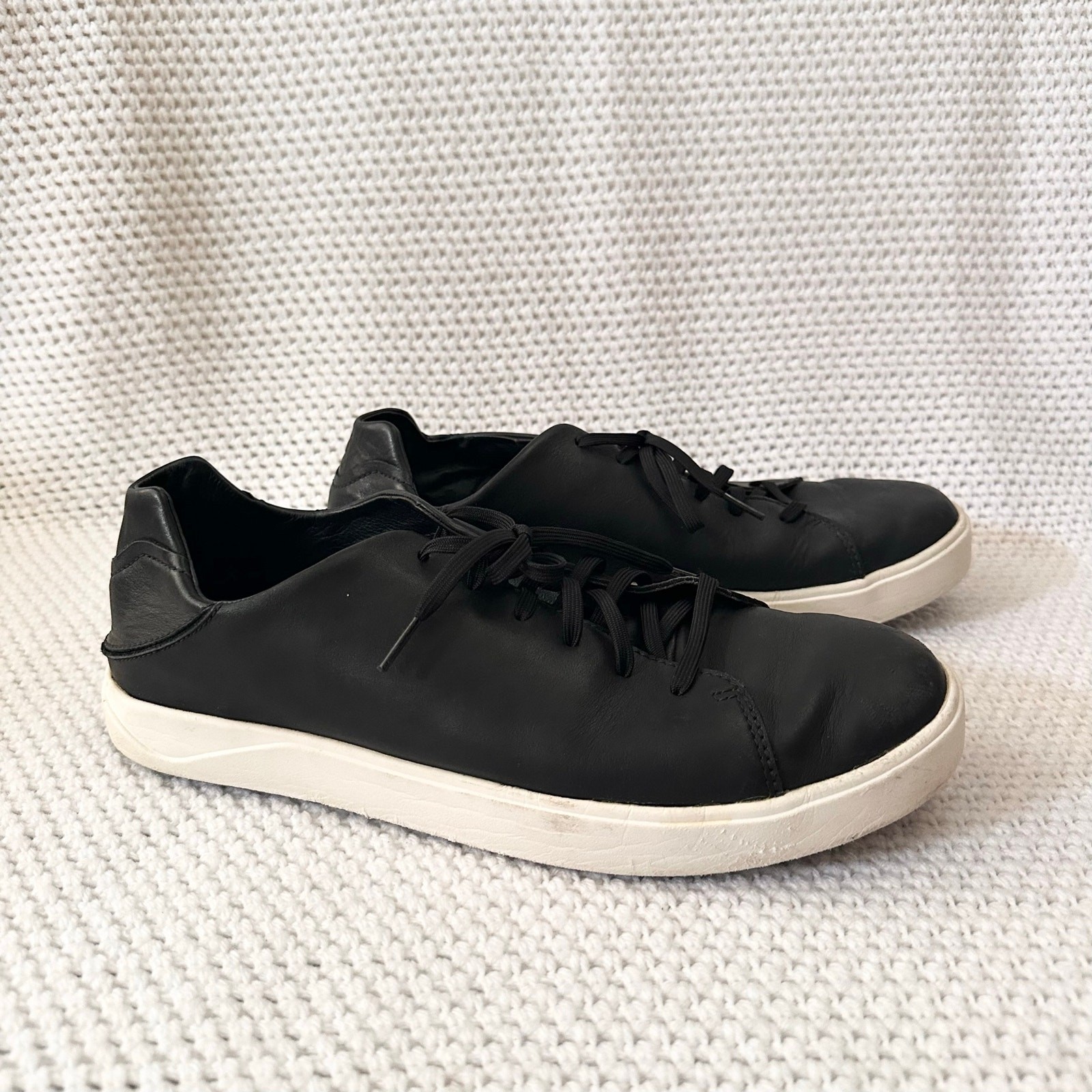 OluKai Onyx Black Leather Lae’Ahi Li ‘Ili Lace Up Low Top Sneakers Men Size 12