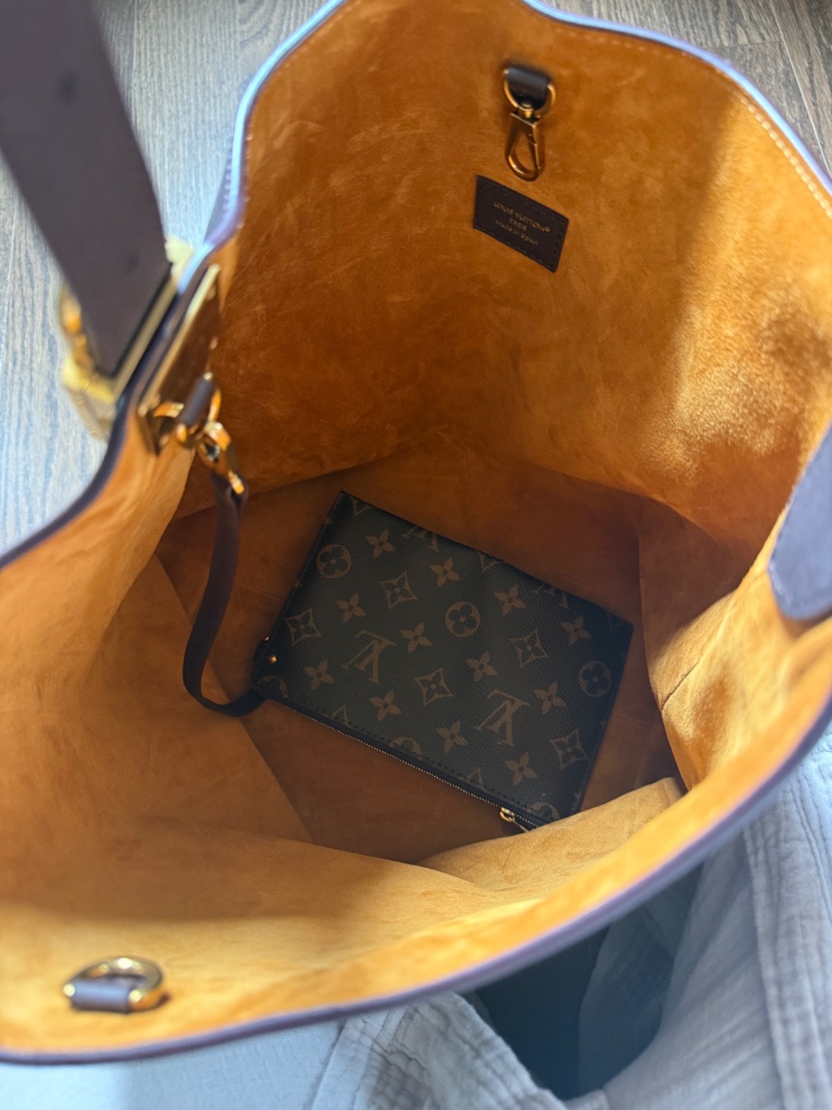 Authentic Louis Vuitton Lowkey Hobo MM in EBENE. Very rare, sold out everywhere