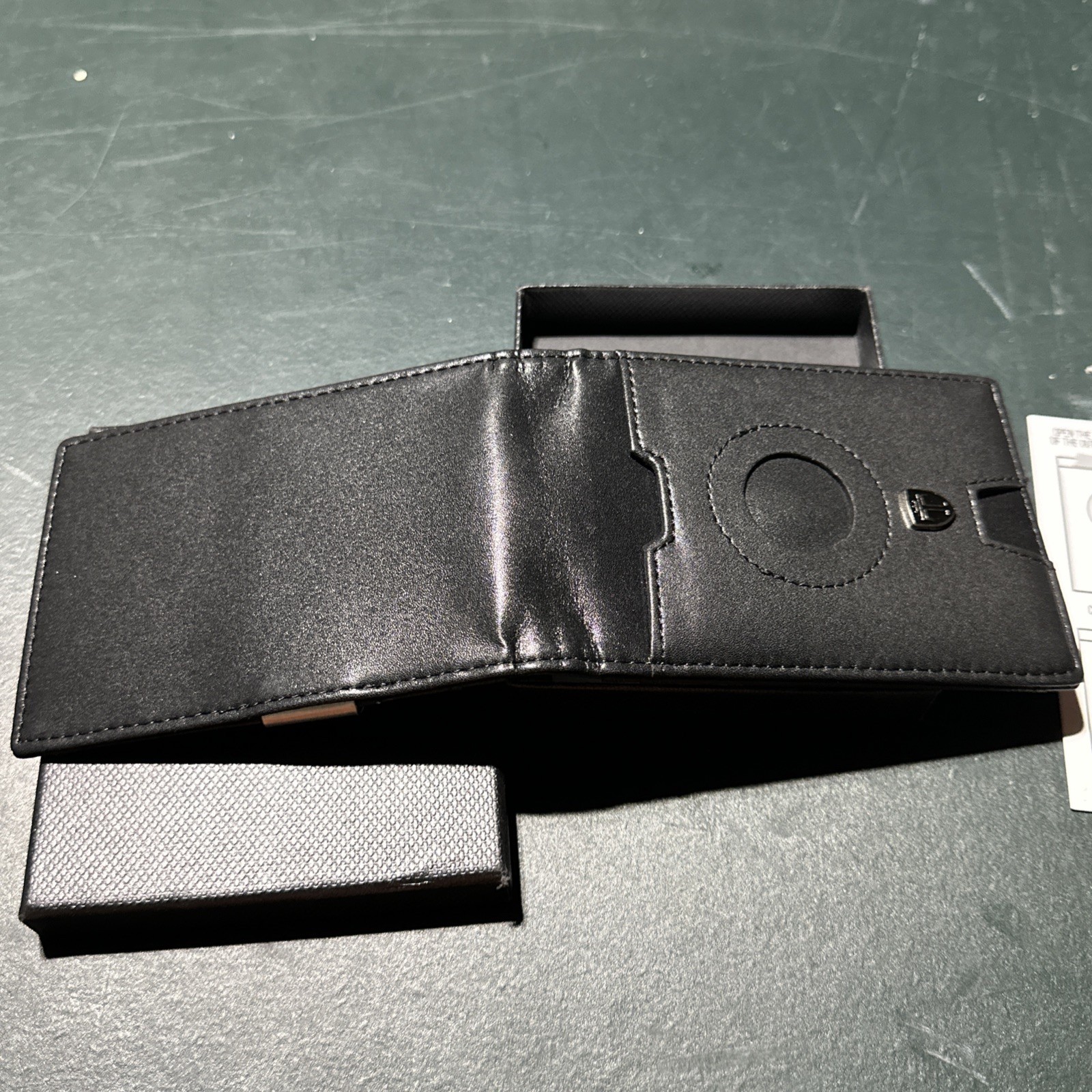 New TRAVANDO AirTag* Wallet Mens with Money Clip Air Standard Size, Black