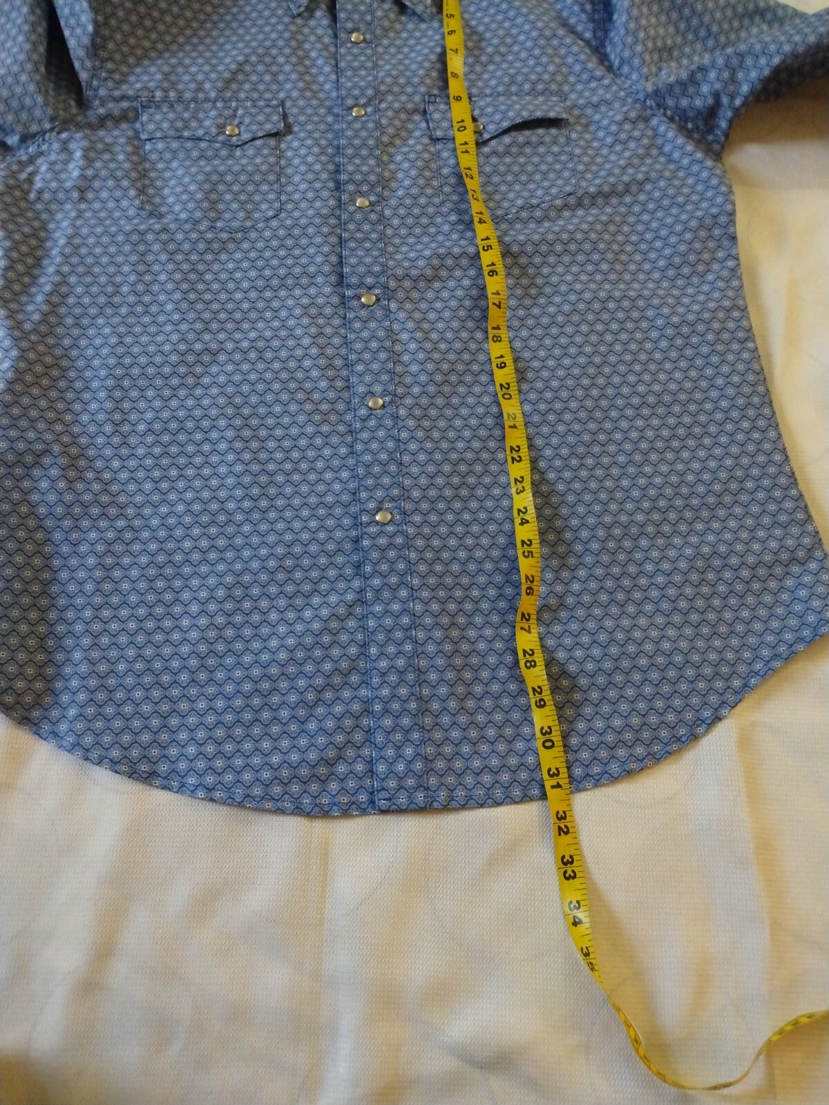 Wrangler Men’s Western Wrancher Cowboy Pearl Snap Shirt Geometric Blue L