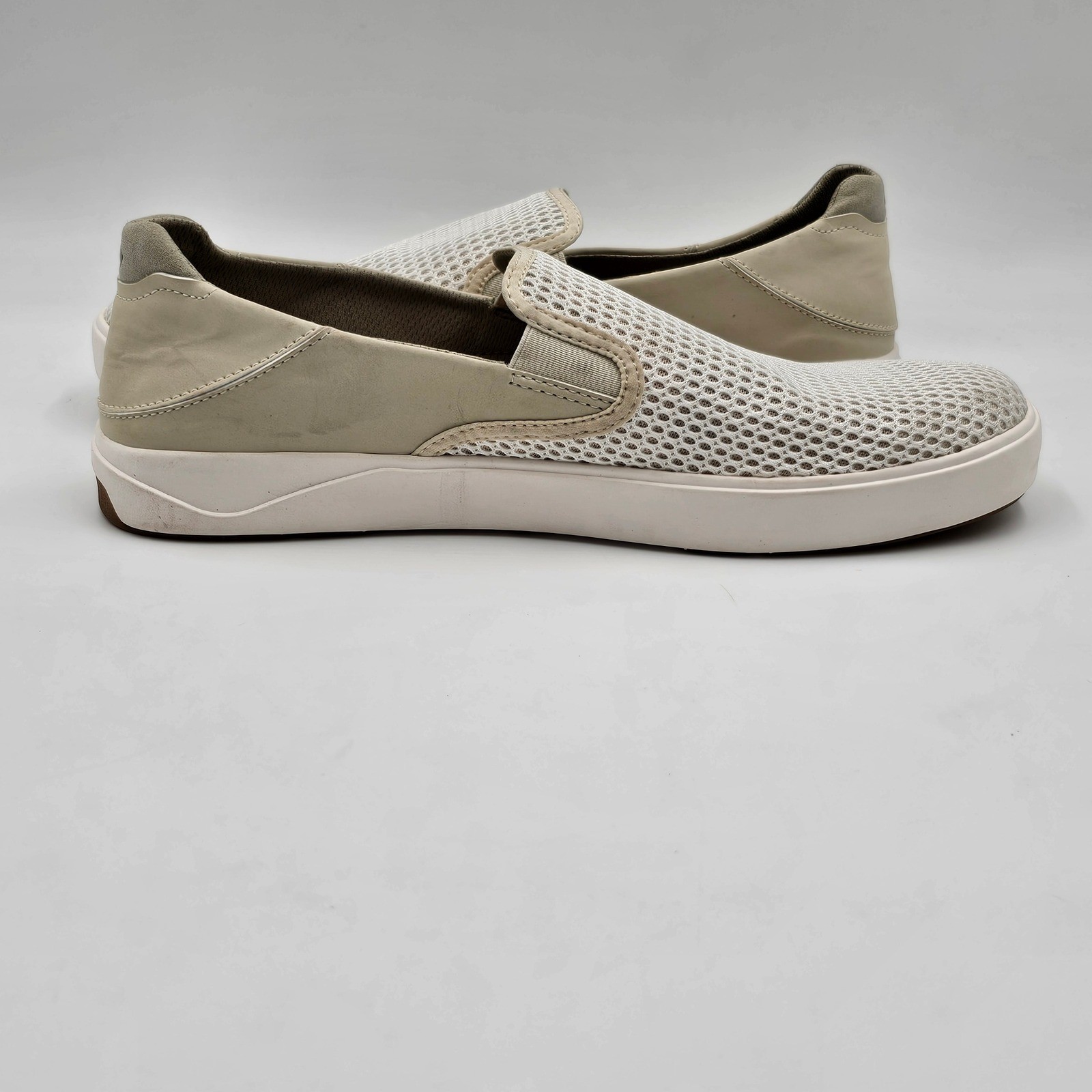 OluKai Lae’ahi Men’s Slip On Mesh Sneakers Bone Pavement 10443-1919 Size 12