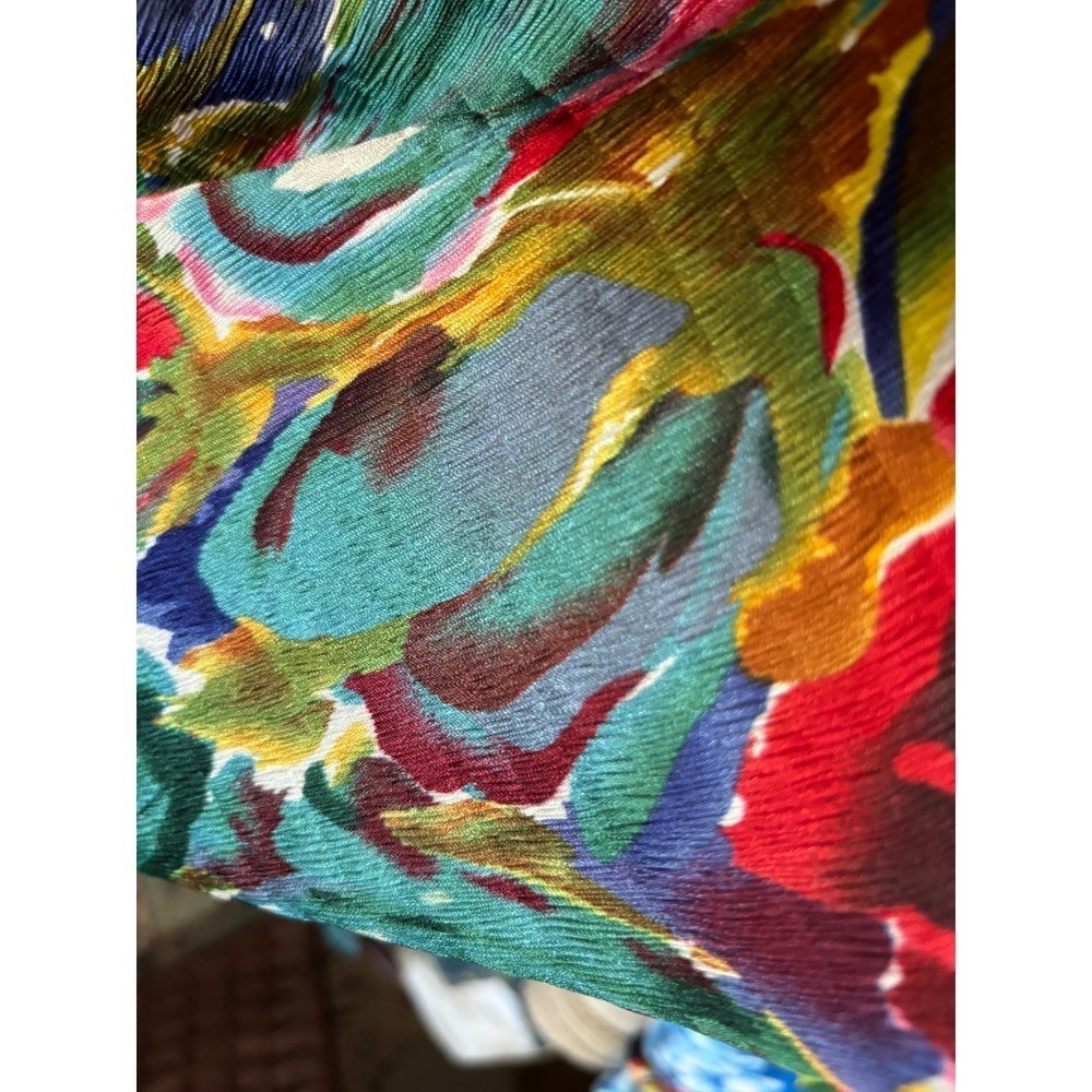 Coldwater Creek Top Womens M Medium Fun Floral ARt 2 wear Stretch button down