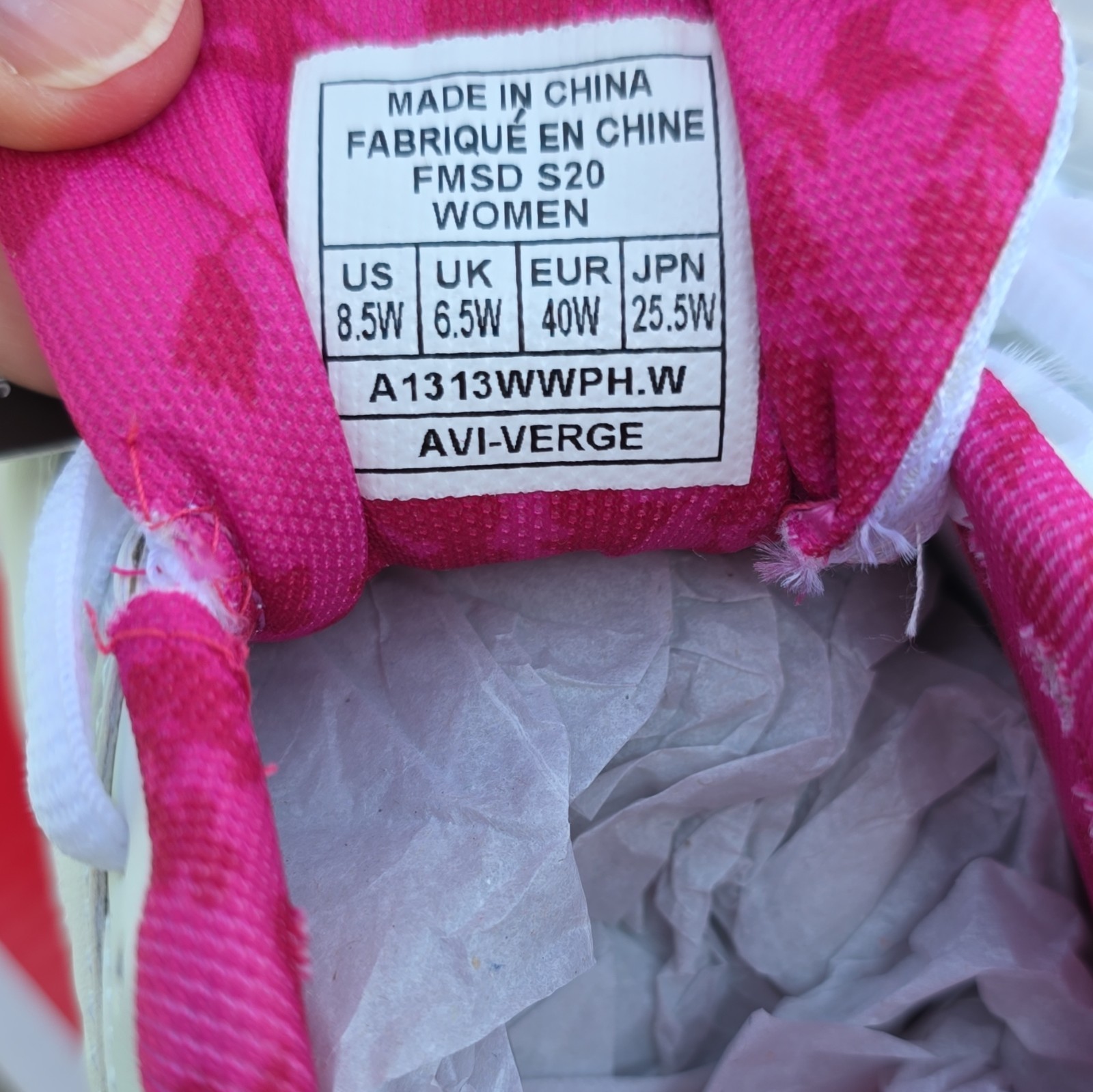 Avia Avi-Verge Women’s Wide Low Top Memory Foam Sneakers White/Pink A1313WWPH.W