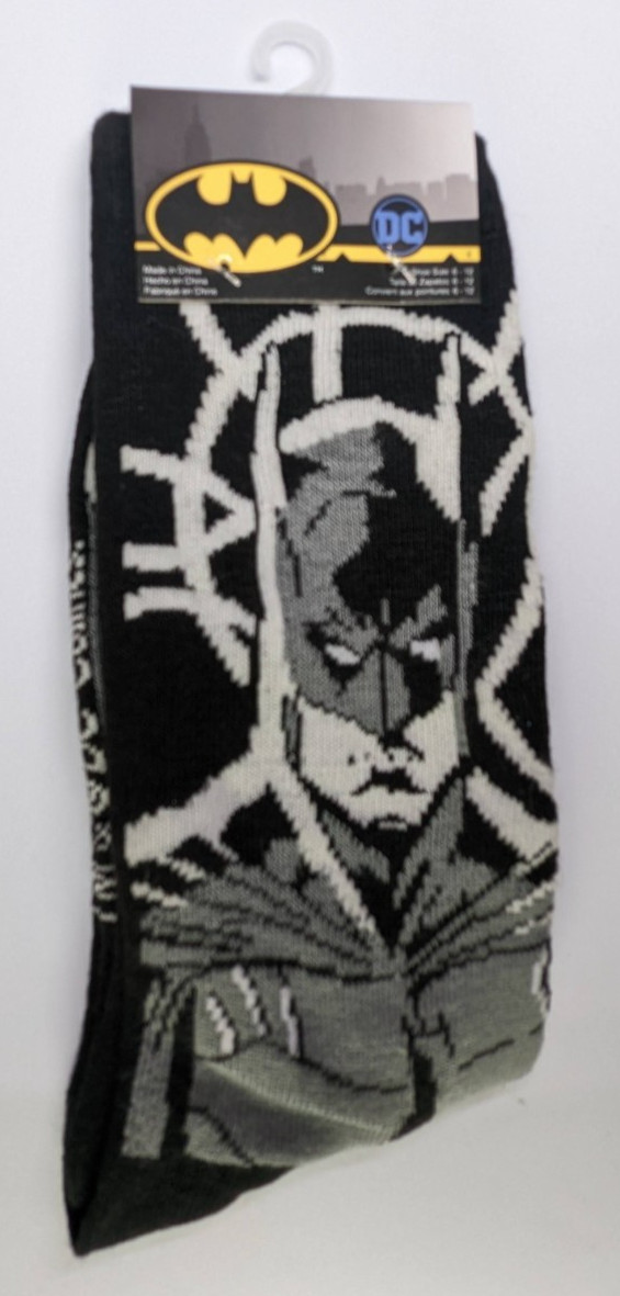 DC Comics Socks BATMAN SOCKS Novelty Socks – CREW – Teen / Adult One Size – NEW