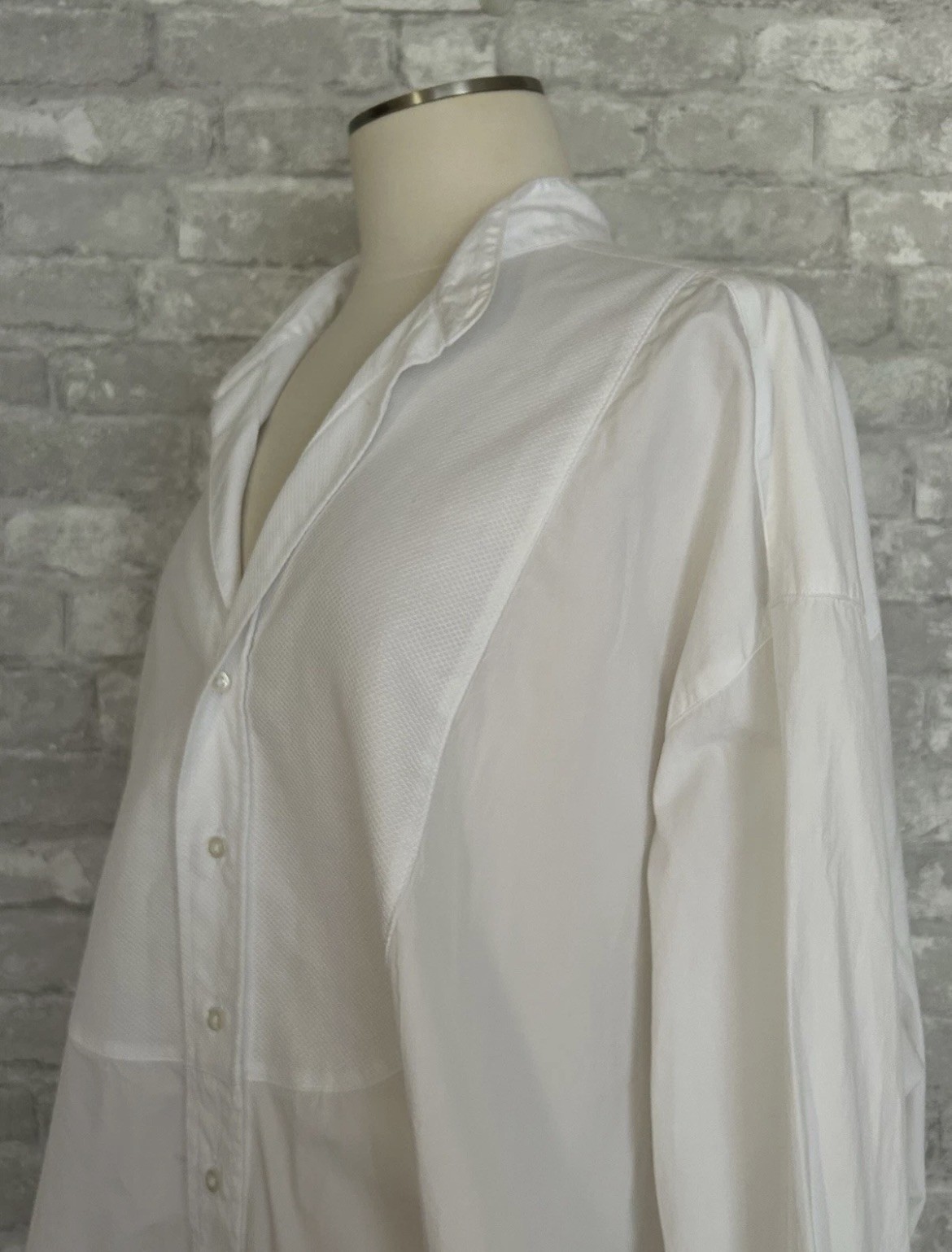 Frank & Eileen Size XL White Victoria Italian Tuxedo Shirt Blouse Button Closure