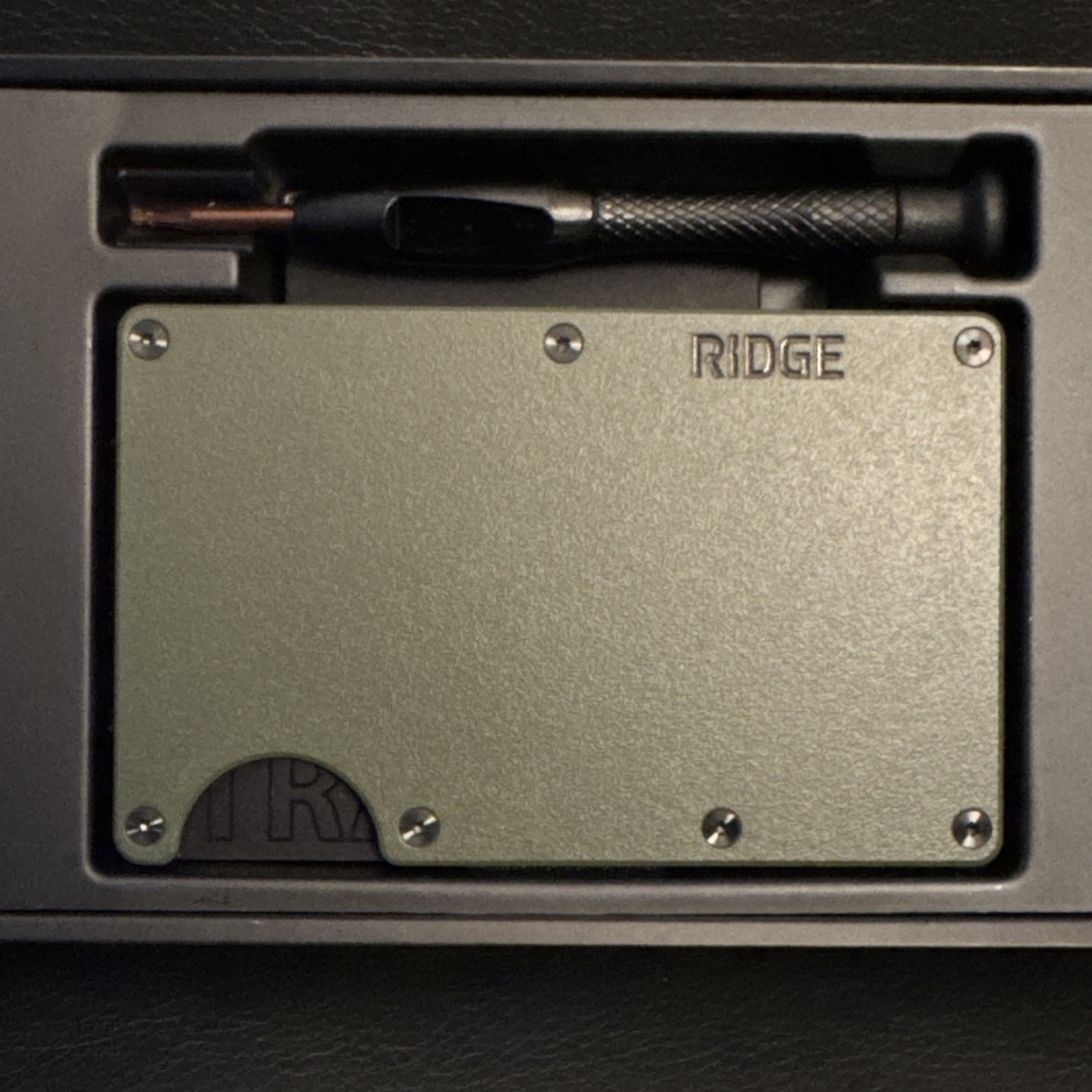 Ridge 2.0 Slim RFID Blocking Aluminum Wallet W/Cash Strap For Bills- Matte Olive
