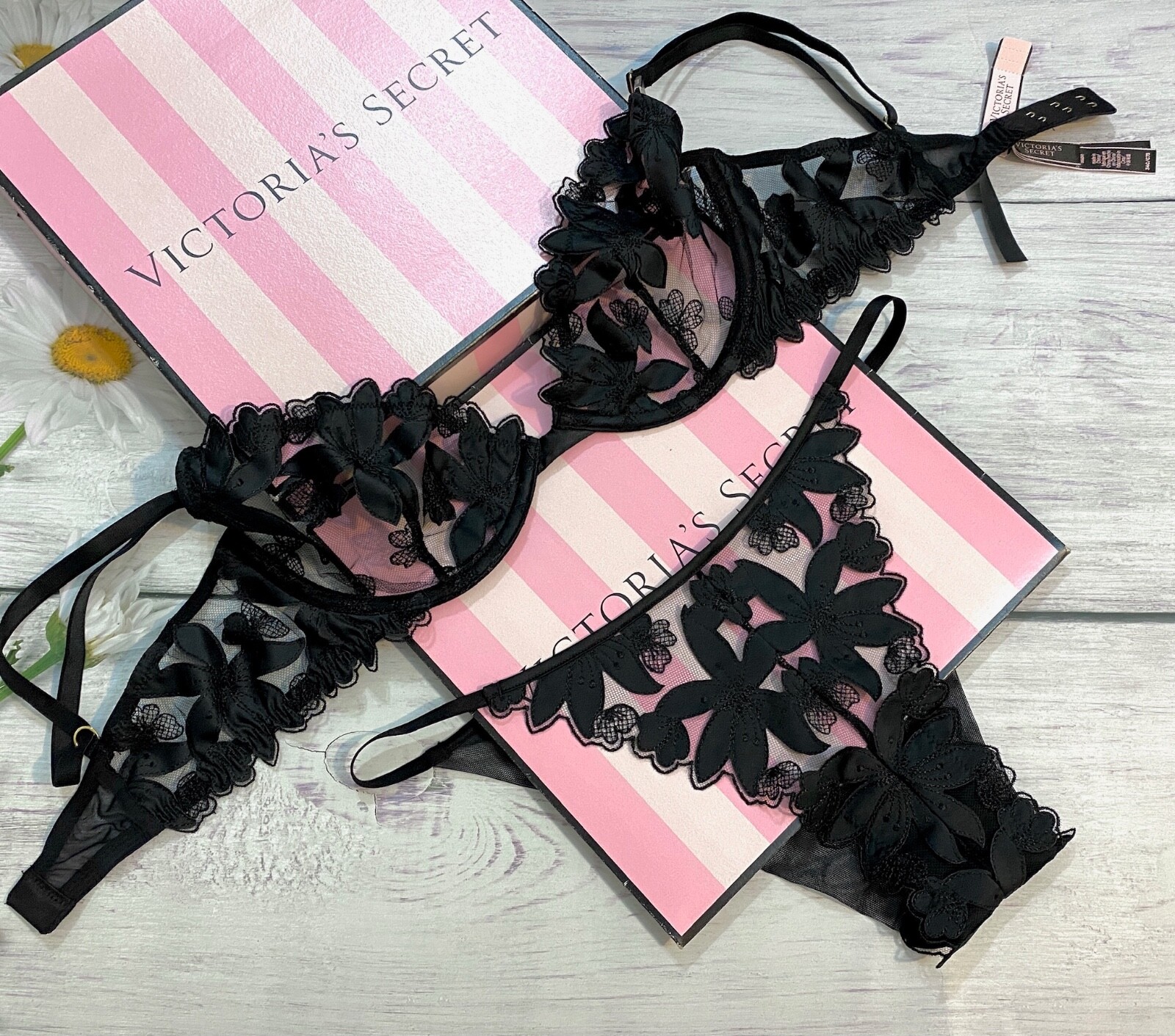 Victoria’s Secret LUXE Unlined Appliqué Embroidered Demi Brazilian Bra Set Black