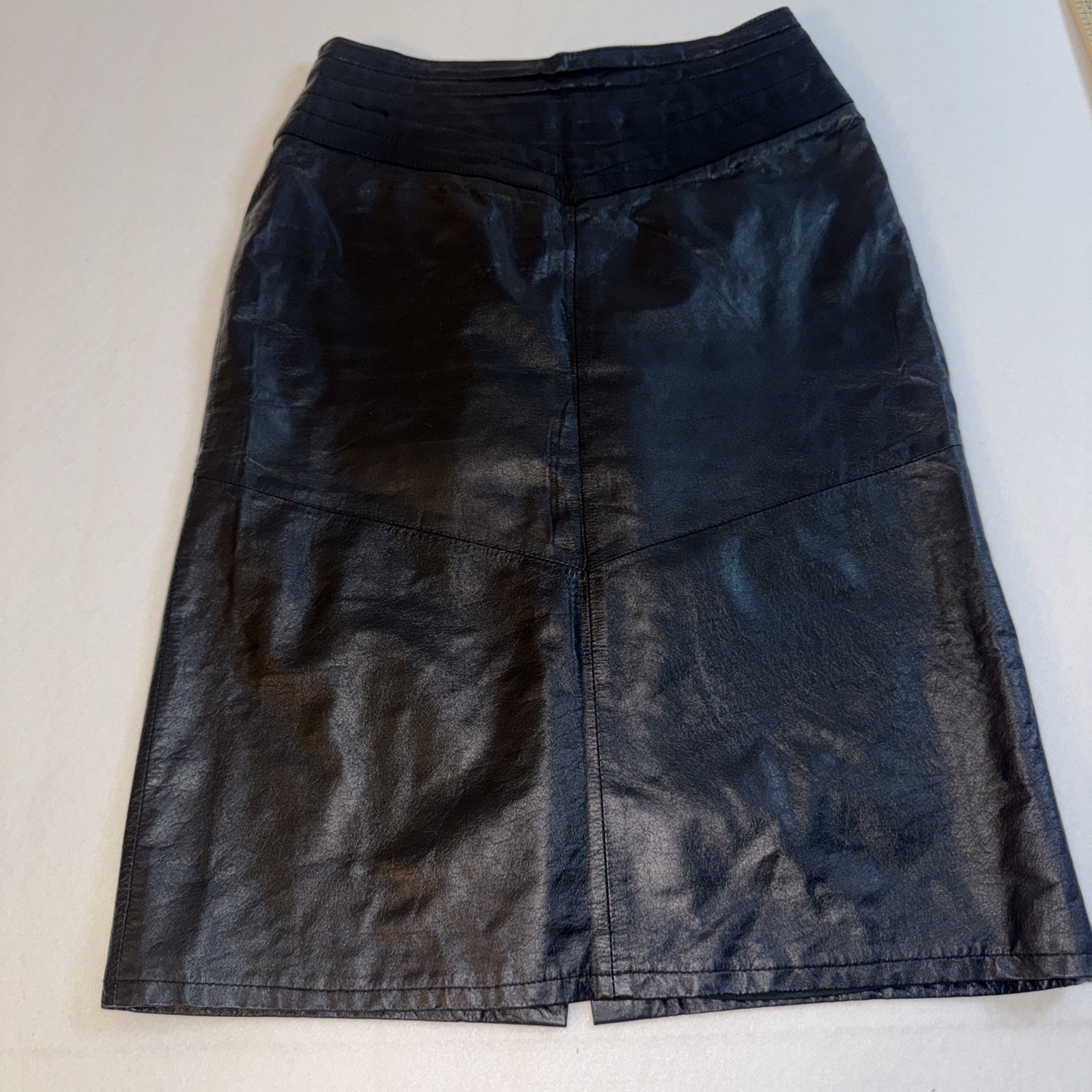 Leather Loft Skirt In Genuine Leather/ Size 5/6 (see description)