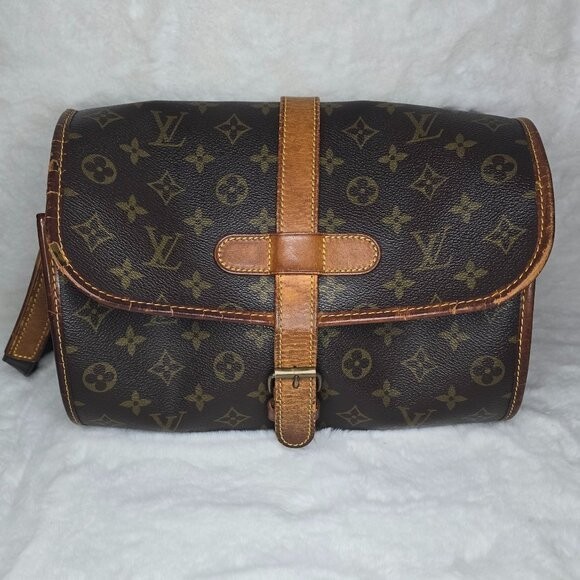 LOUIS VUITTON Marne Shoulder Bag
