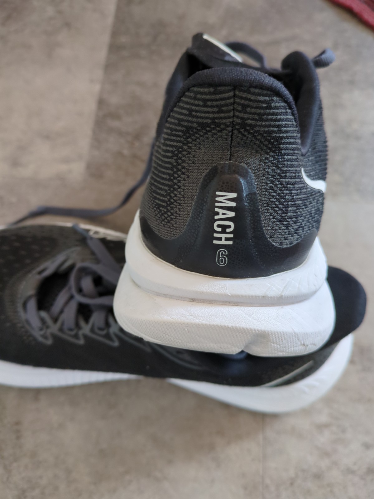 Hoka One One Mach 6 Women’s Running Shoes 8B Black Grey White