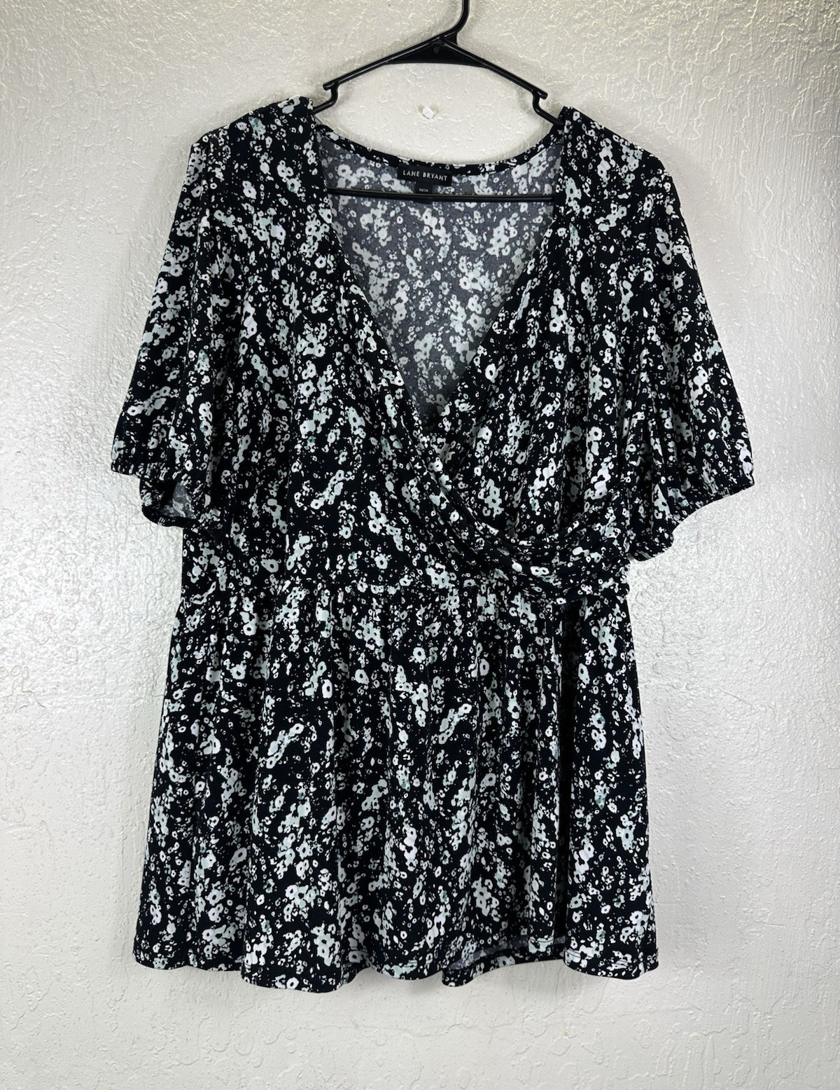 Lane Bryant Black/White Floral V-Neck Flutter Sleeve Fit & Flare Dress 18/20