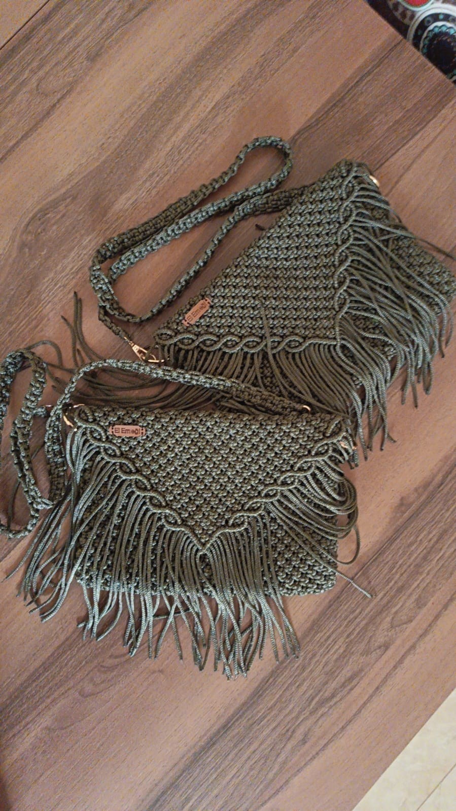 Handmade bag. Note: Shipping takes 14–21 days.