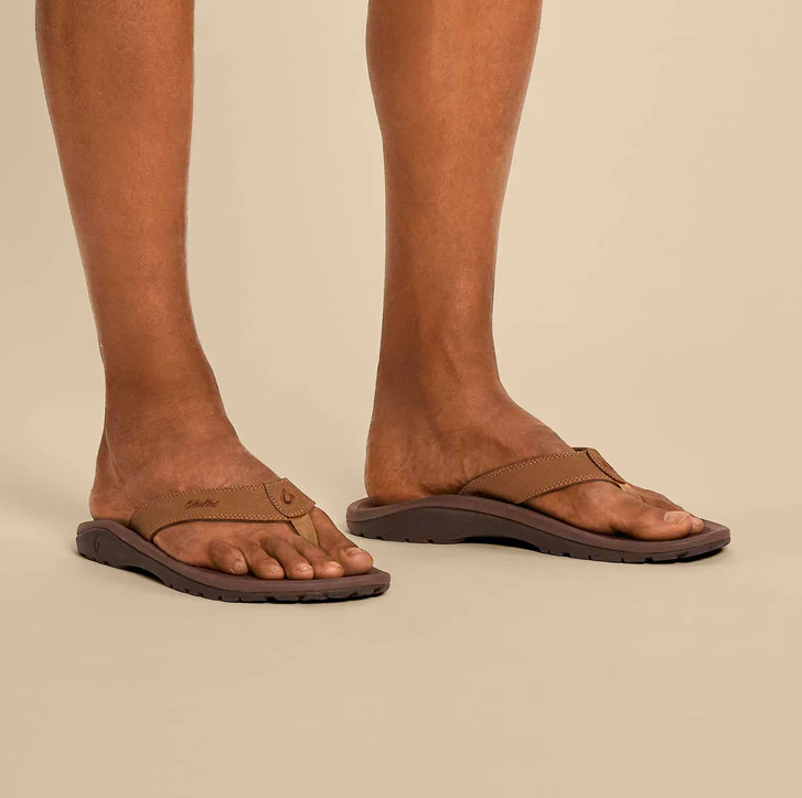 NEW OluKai Ohana Men’s Beach Sandals Tan Dark Java Water Resistant Flip Flops