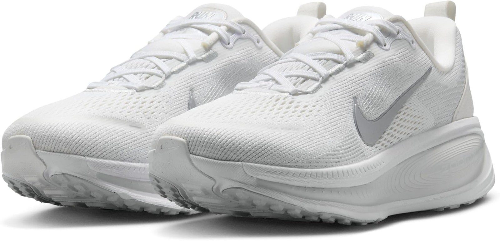 Nike Womens Vomero 18 – White/Metallic Silver/Photon Dust – 8.5
