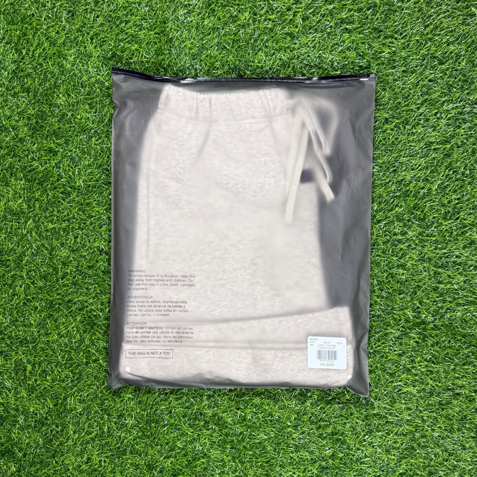 Fear of God Essentials Shorts SS22 Light Oatmeal – 100% Authentic (XS-XL)