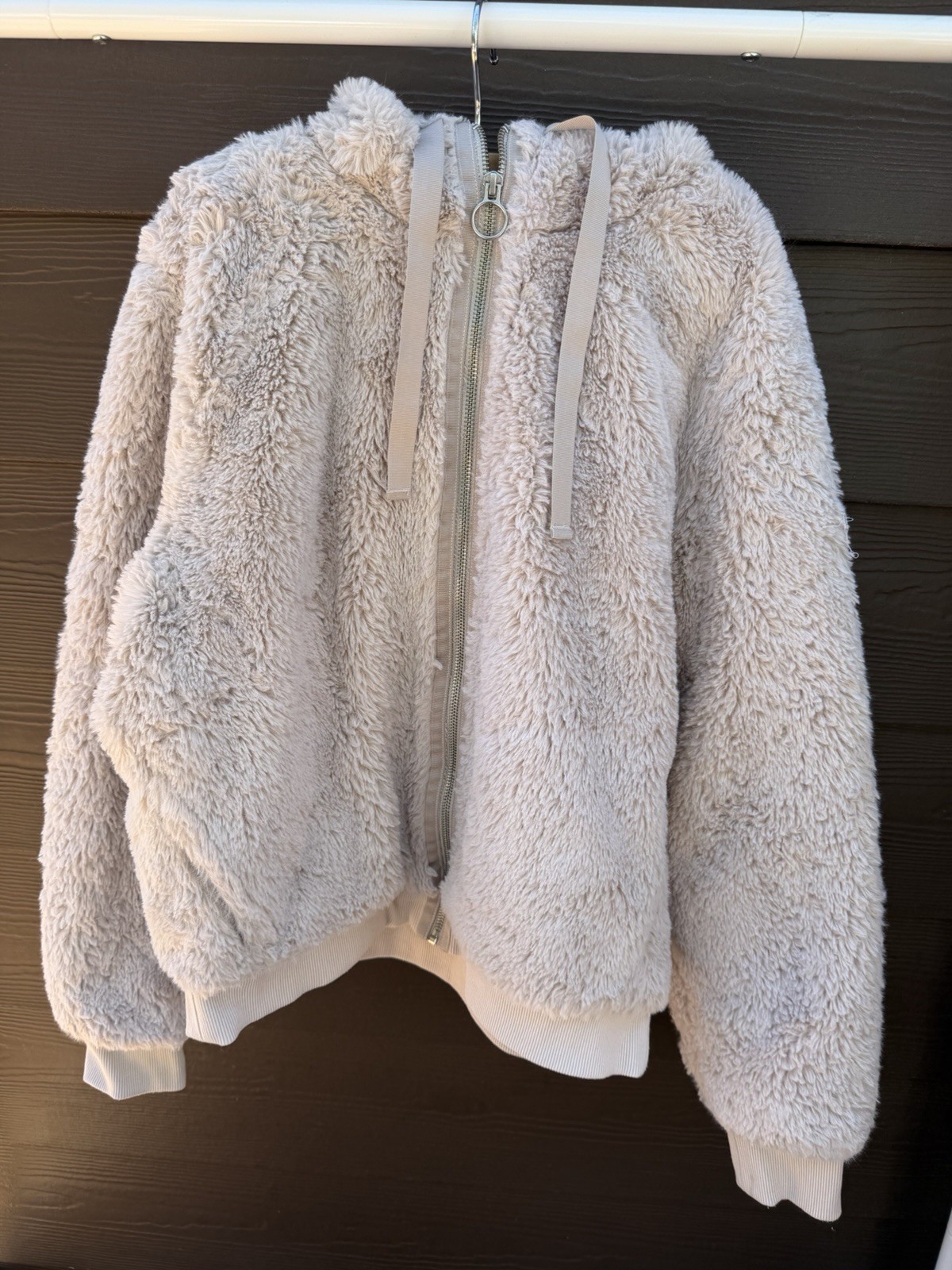 Athleta Plush Faux-Sherpa Zip Jacket in Taupe Size M Women’s