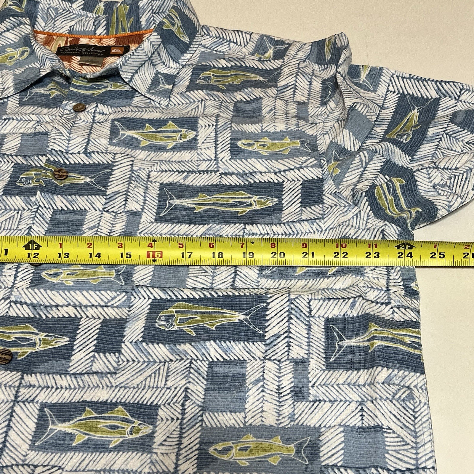 Quicksilver Waterman Shirt Men XL Blue Fish Tribal Print Beach Outdoor